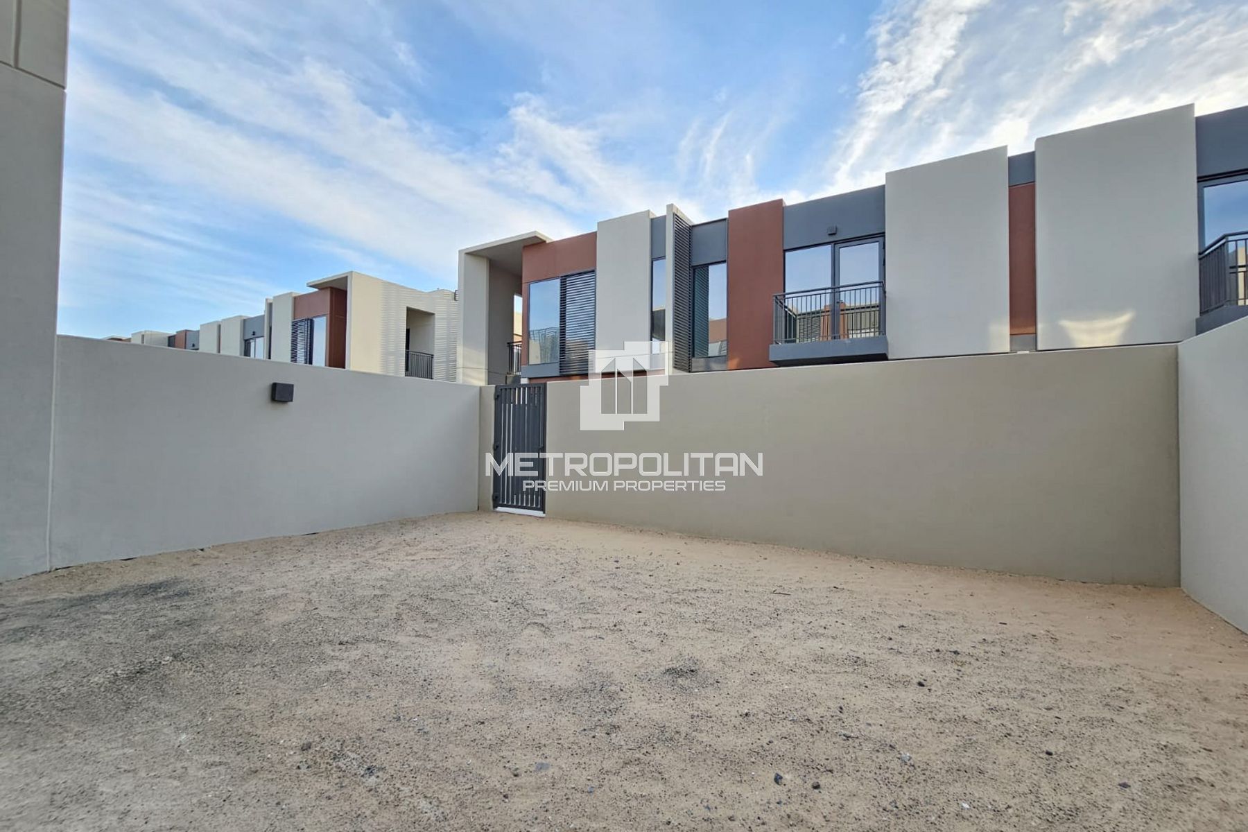 Image - Cherrywoods, Dubai Land, Dubai | Project - Stadthaus