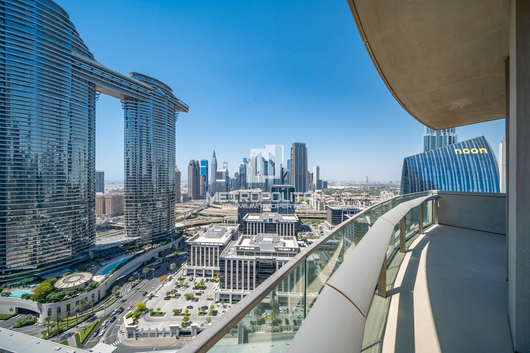 Absoloutely Stunning Views| High Floor | Rare Unit
