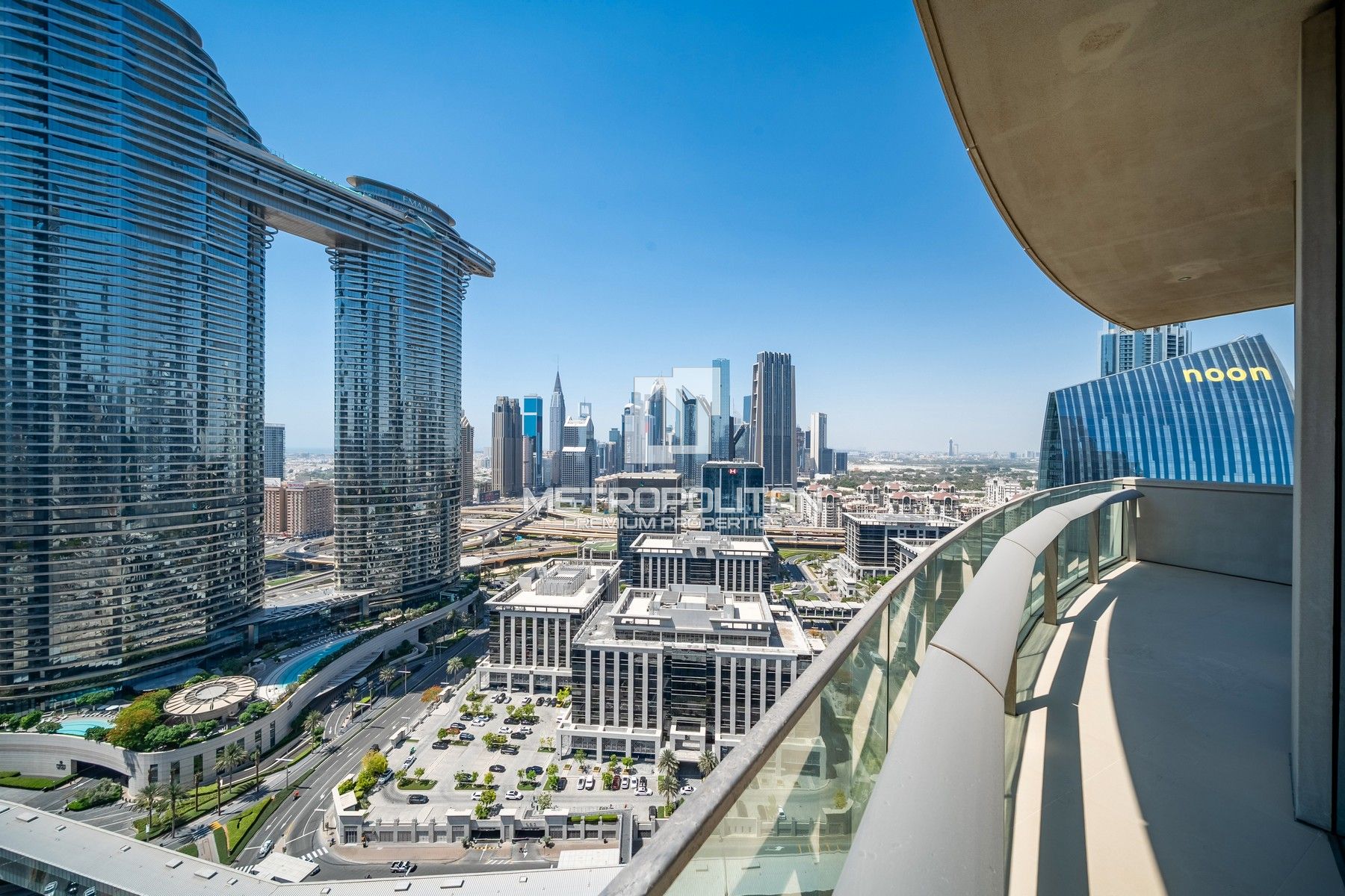 Absoloutely Stunning Views| High Floor | Rare Unit