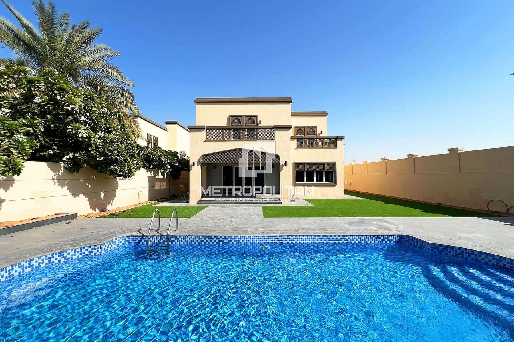 5BR Villa for Sale in Jumeirah Park – MPS-38943 photo-0