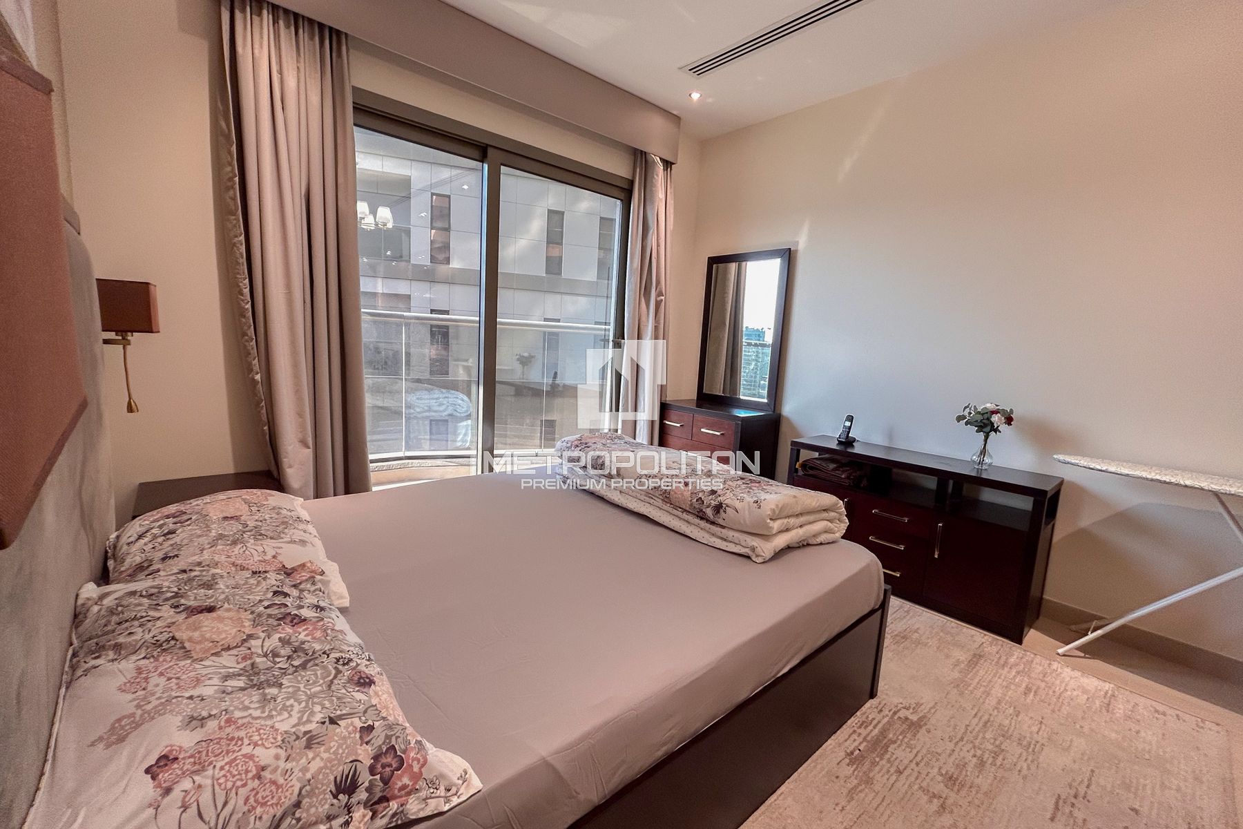 Квартира-студия на продажу в Downtown Dubai – MPS-38987 photo-4