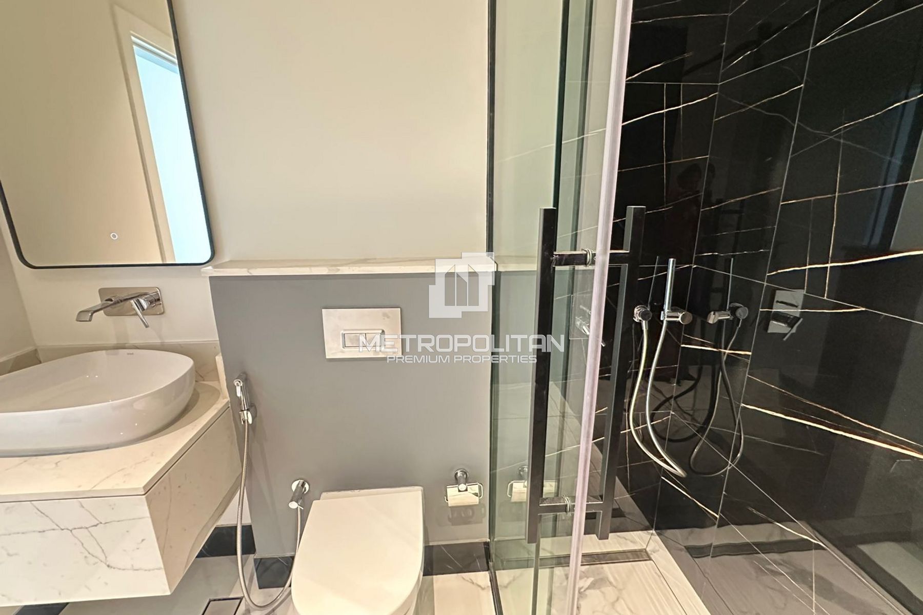 High End Unit | Exceptional Finishing | Vacant photo-12