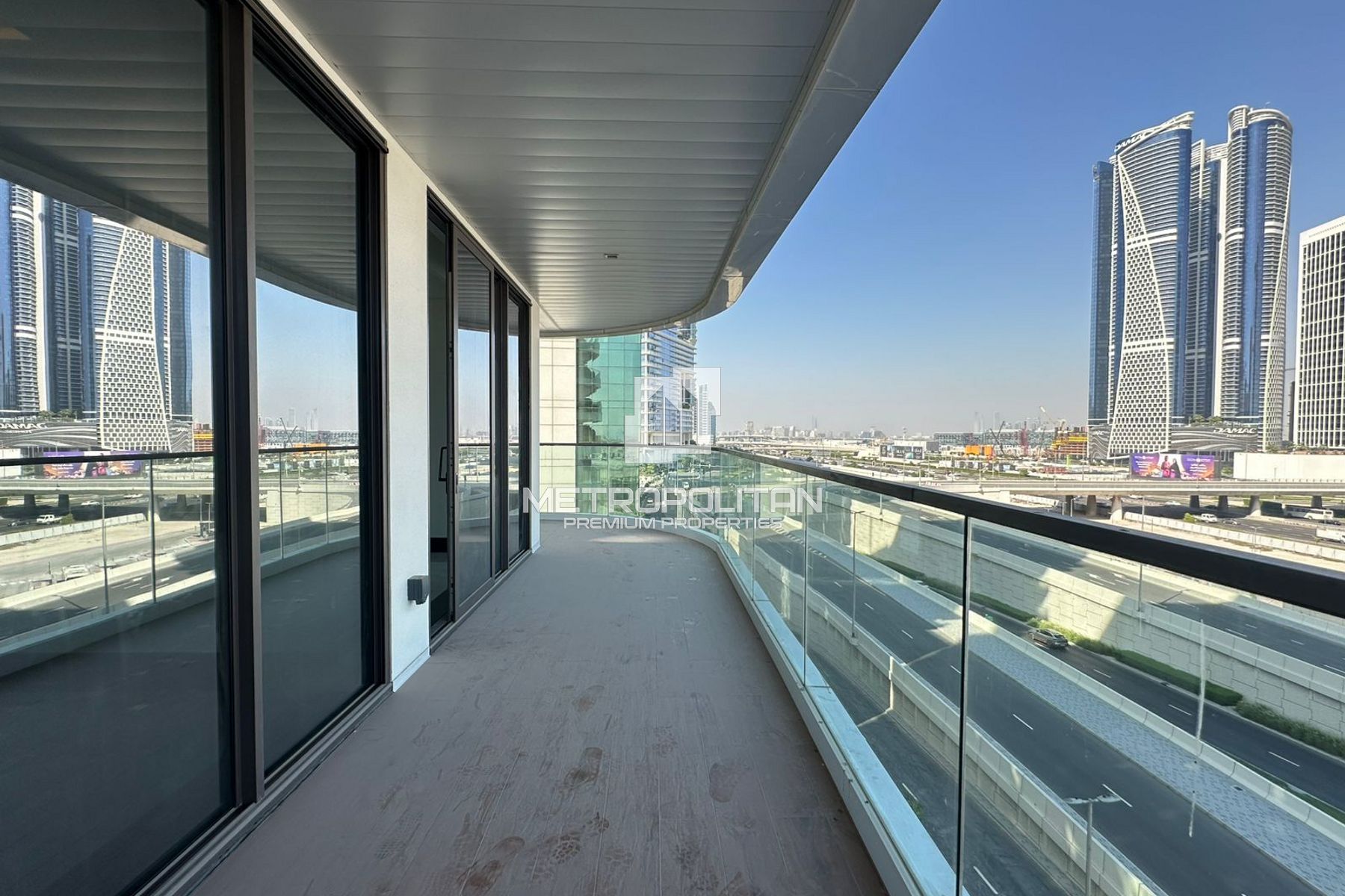 High End Unit | Exceptional Finishing | Vacant photo-1