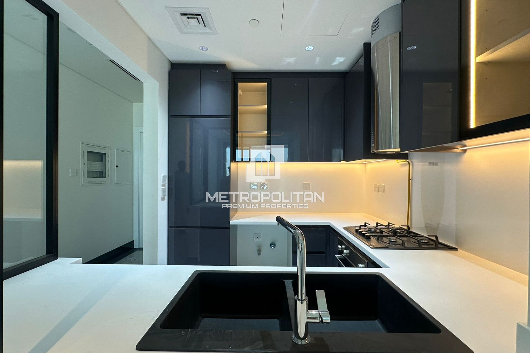 High End Unit | Exceptional Finishing | Vacant photo-6