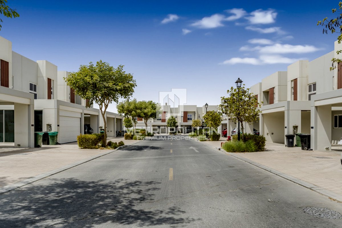 3BR Townhouse for Sale in Dubai Land – MPS-39386