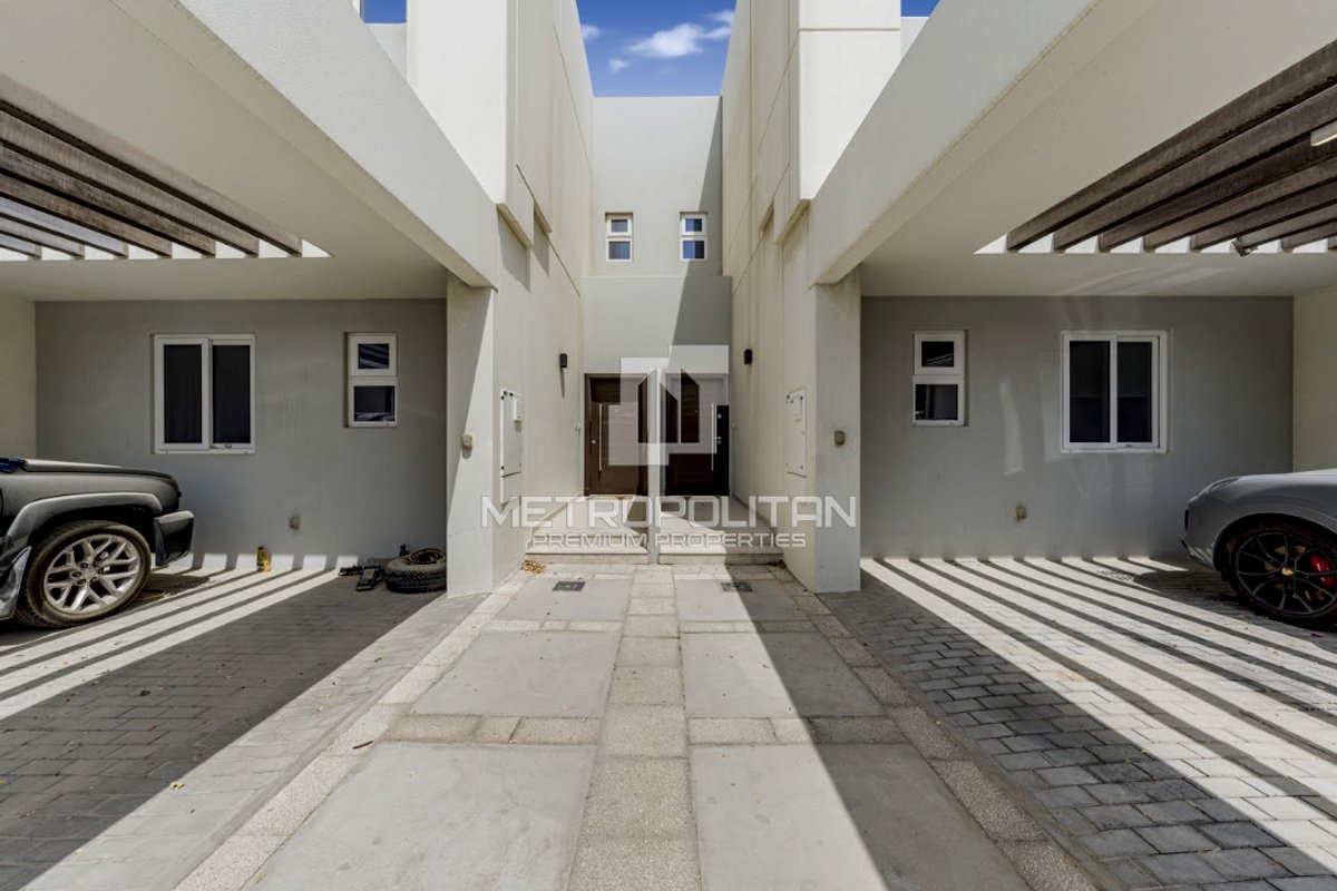 3BR Townhouse for Sale in Dubai Land – MPS-39386