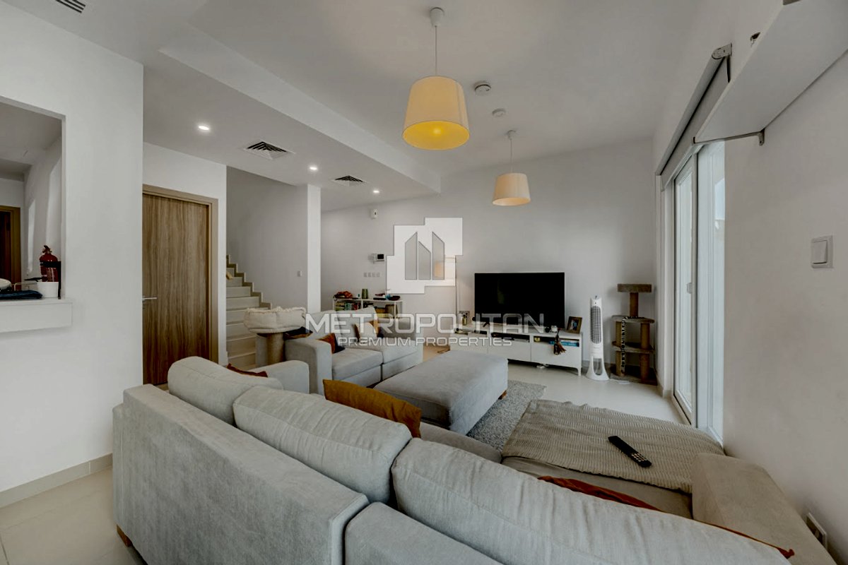 3BR Townhouse for Sale in Dubai Land – MPS-39386