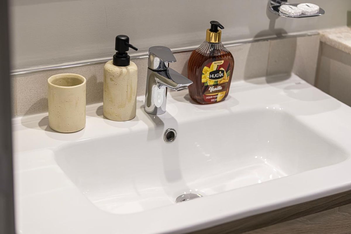 Luxury Furnished 1BR | Canal View | Investor Deal