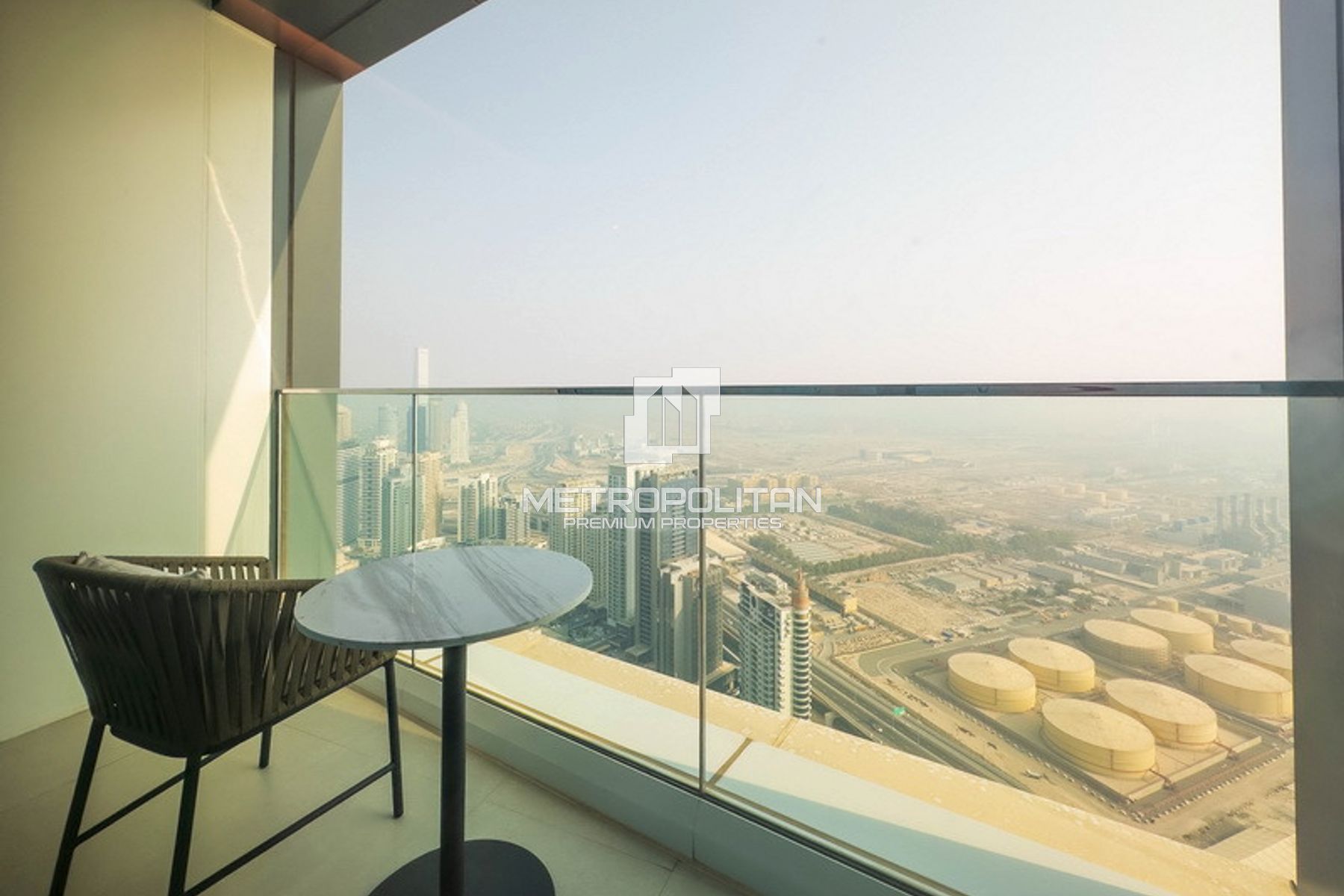 Image - Jumeirah Gate Tower 2, Jumeirah Beach Residence, Dubai | Project - Appartement