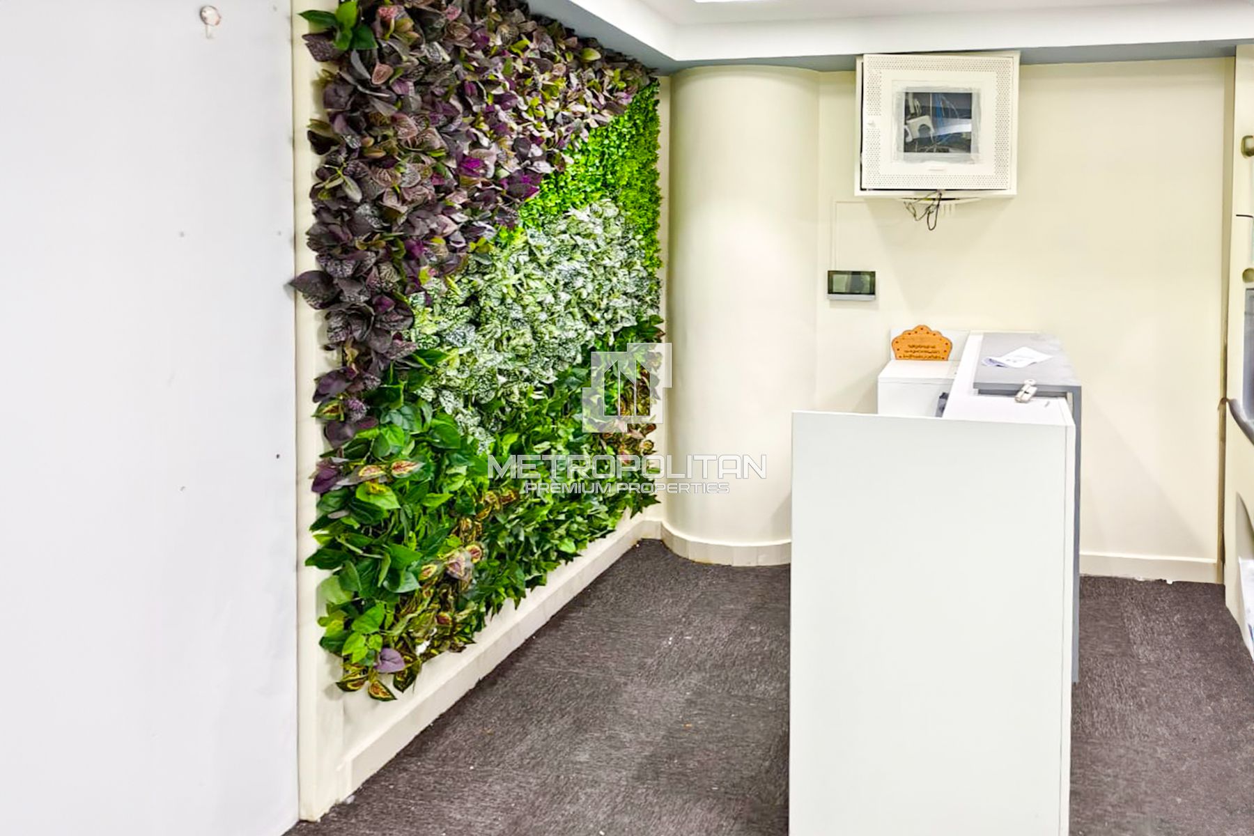 Image - Clover Bay Tower, Business Bay, Dubai | Project - مكتب