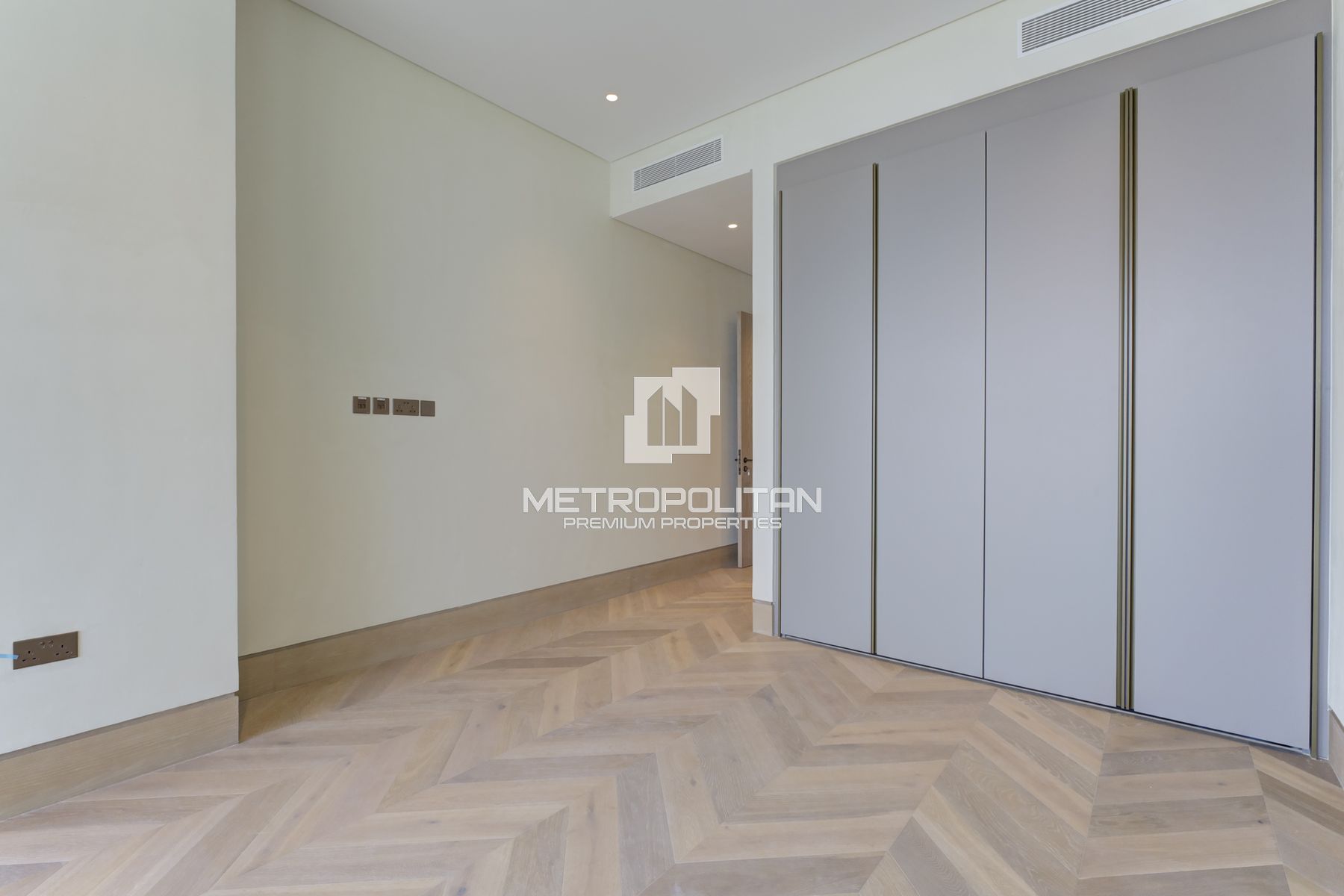 Palm View | High Floor | Huge and Corner Unit