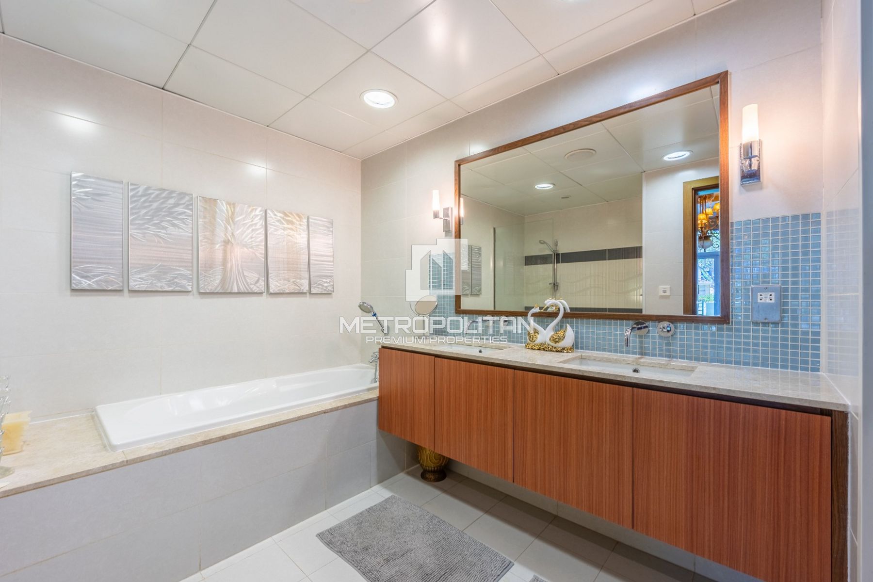 Huge Terrace | Expansive 1-Bedroom | Private Beach photo-16