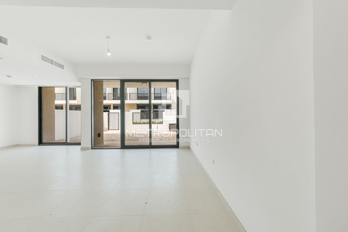 3BR Townhouse for Sale in Town Square – MPS-40433 photo-0