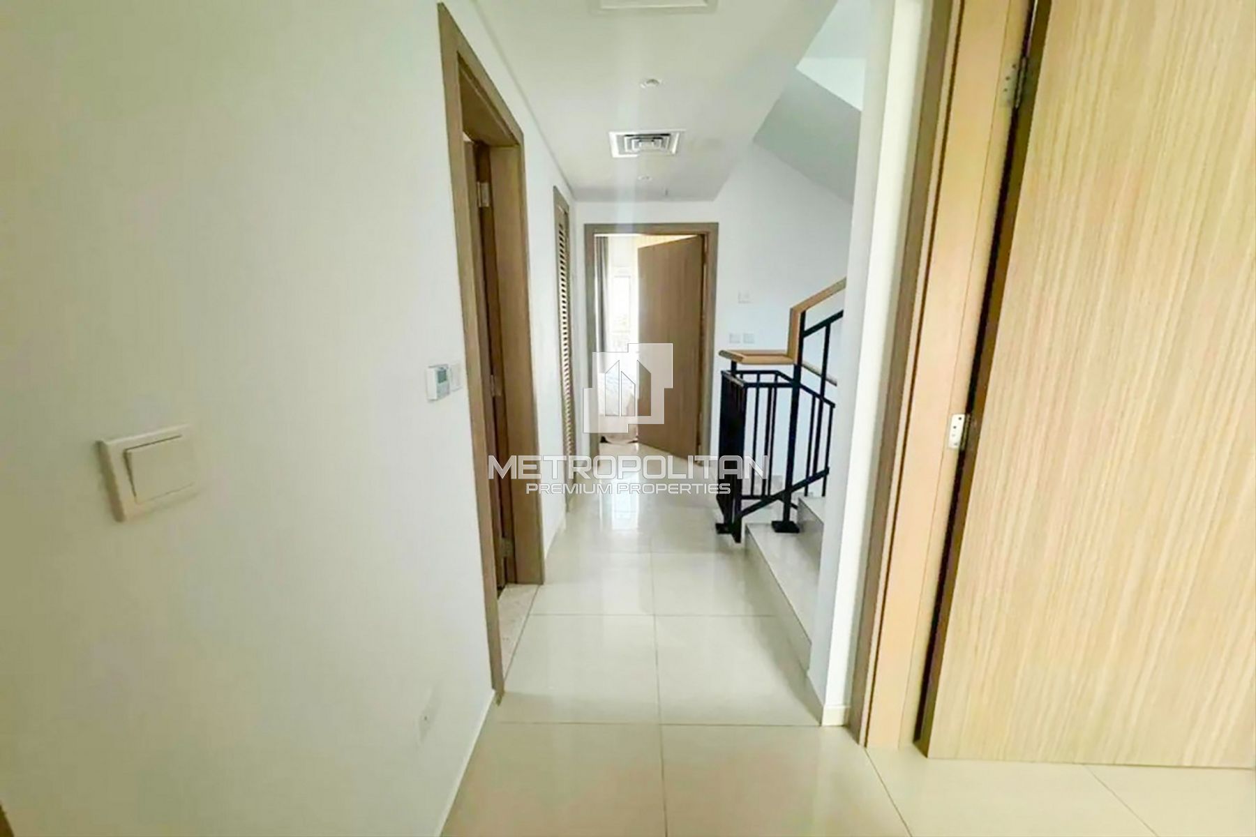 4-комнатный таунхаус на продажу в Damac Hills 2 – MPS-40484 photo-12