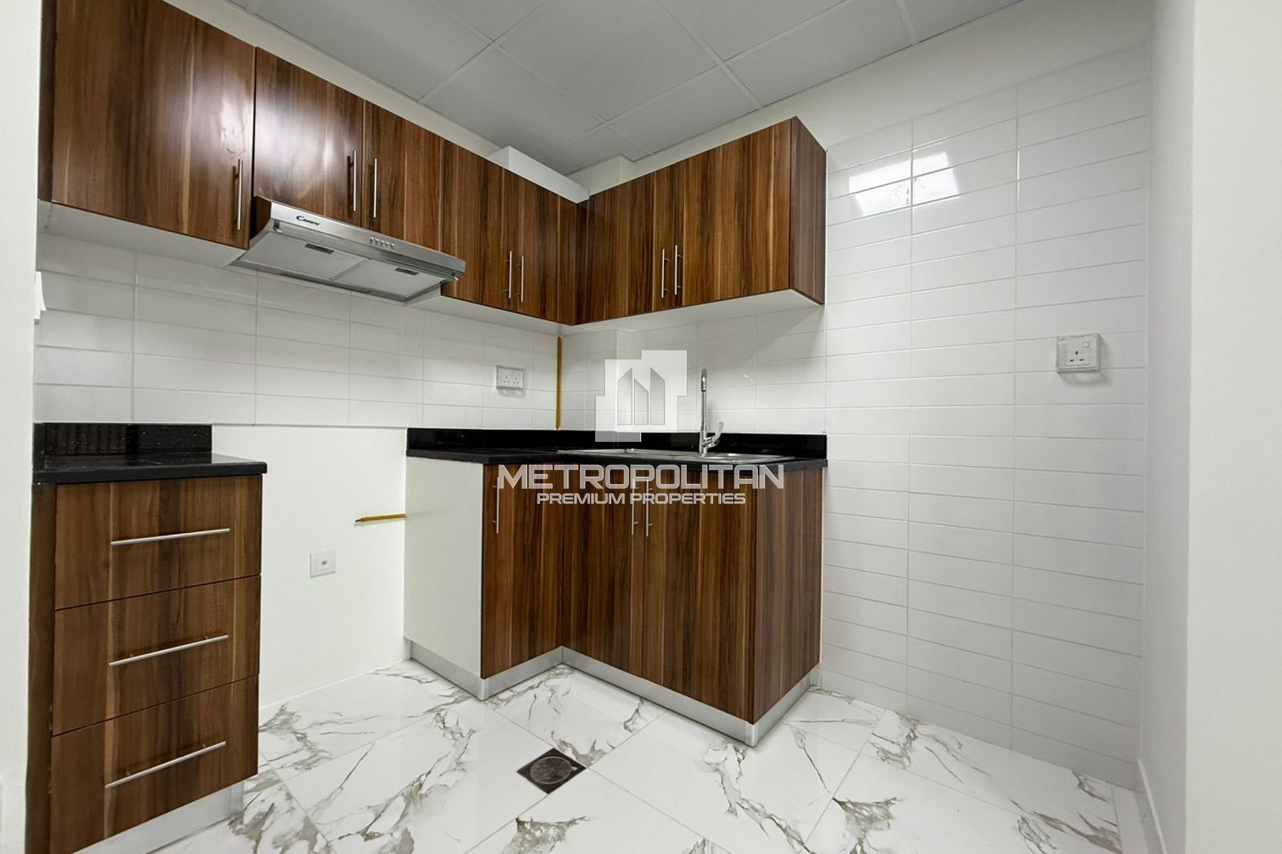 Квартира-студия на продажу в Al Hamra Village – MPS-40582 photo-1