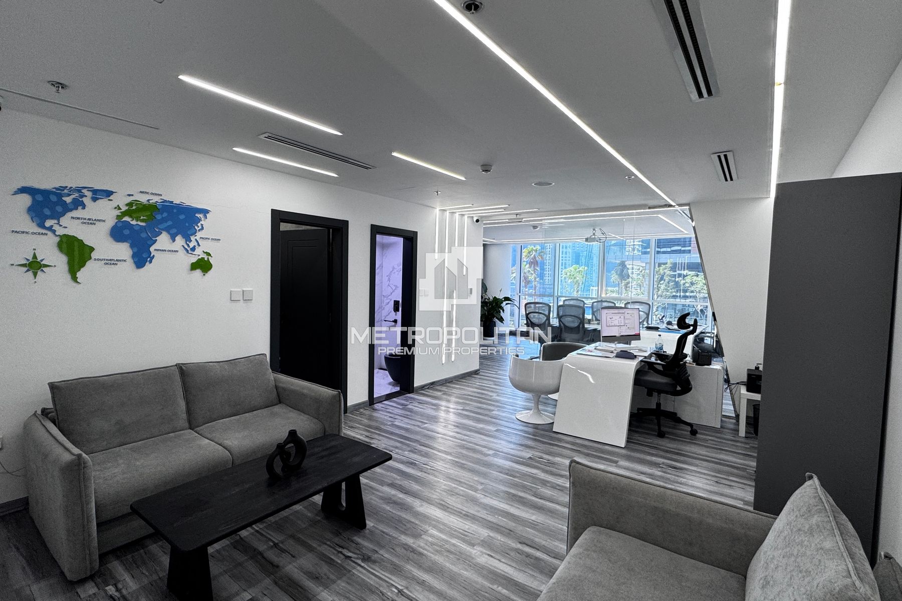 Image - Lake Central, Business Bay, Dubai | Project - مكتب