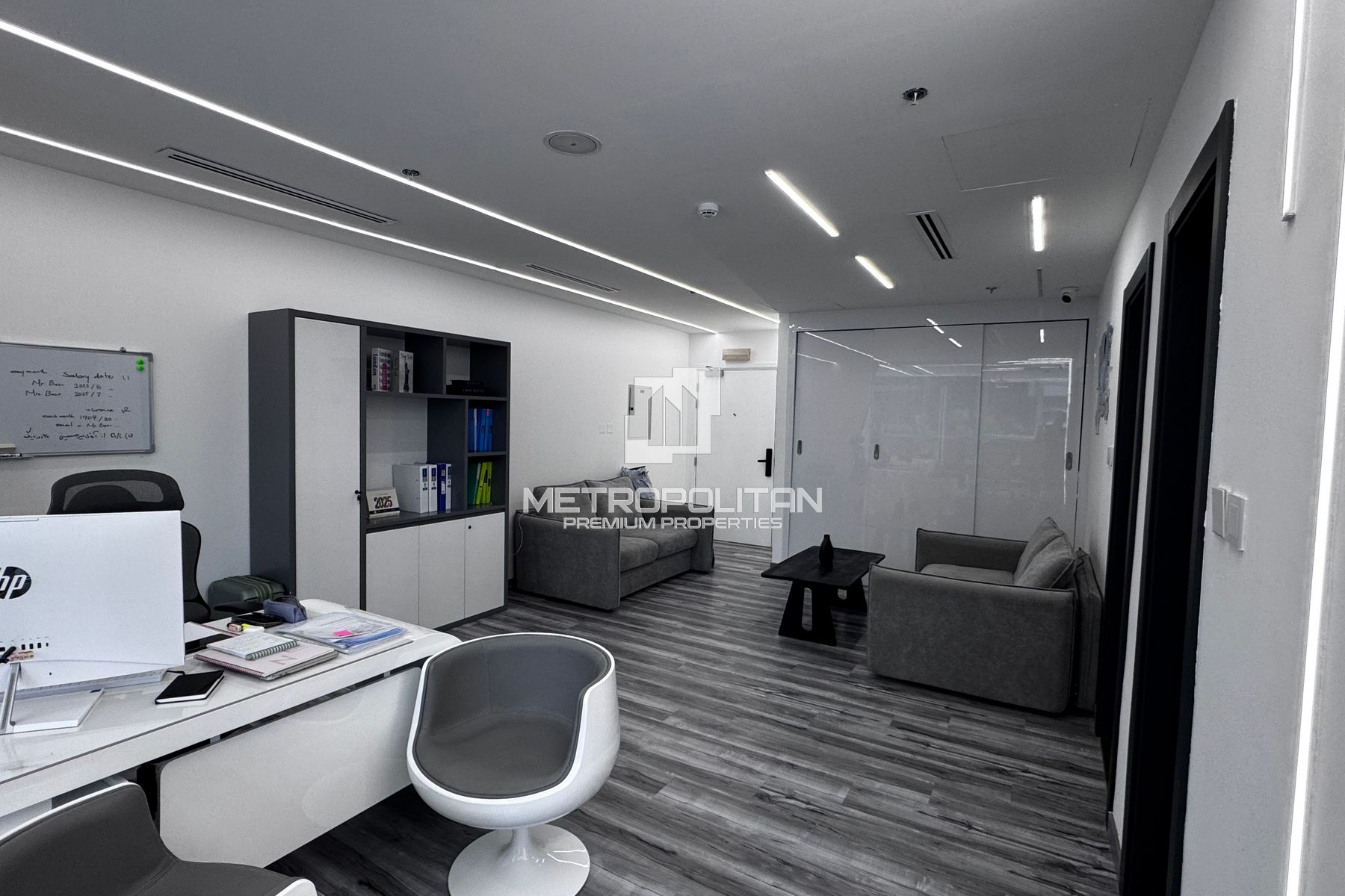 Image - Lake Central, Business Bay, Dubai | Project - مكتب