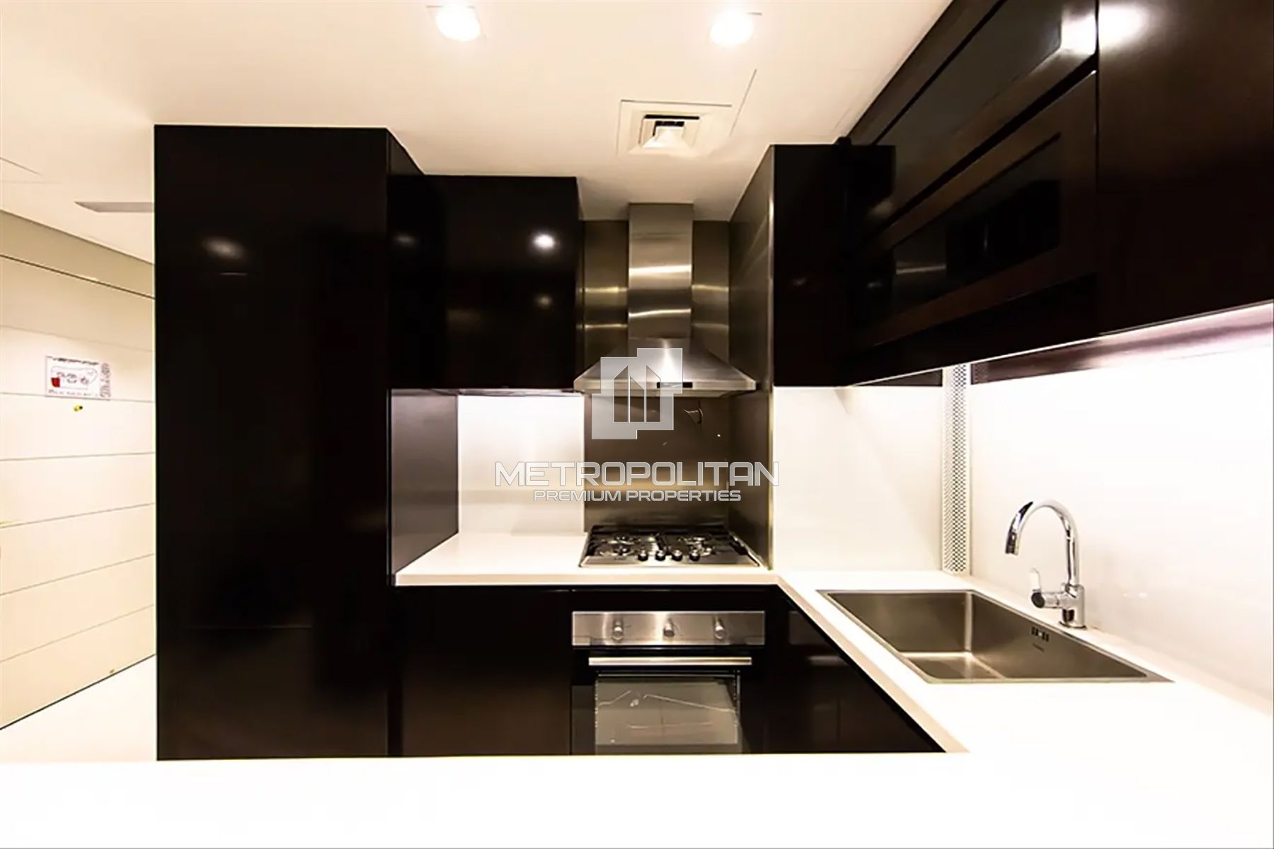 Prime Location | High floor  | Investor Deal photo-3