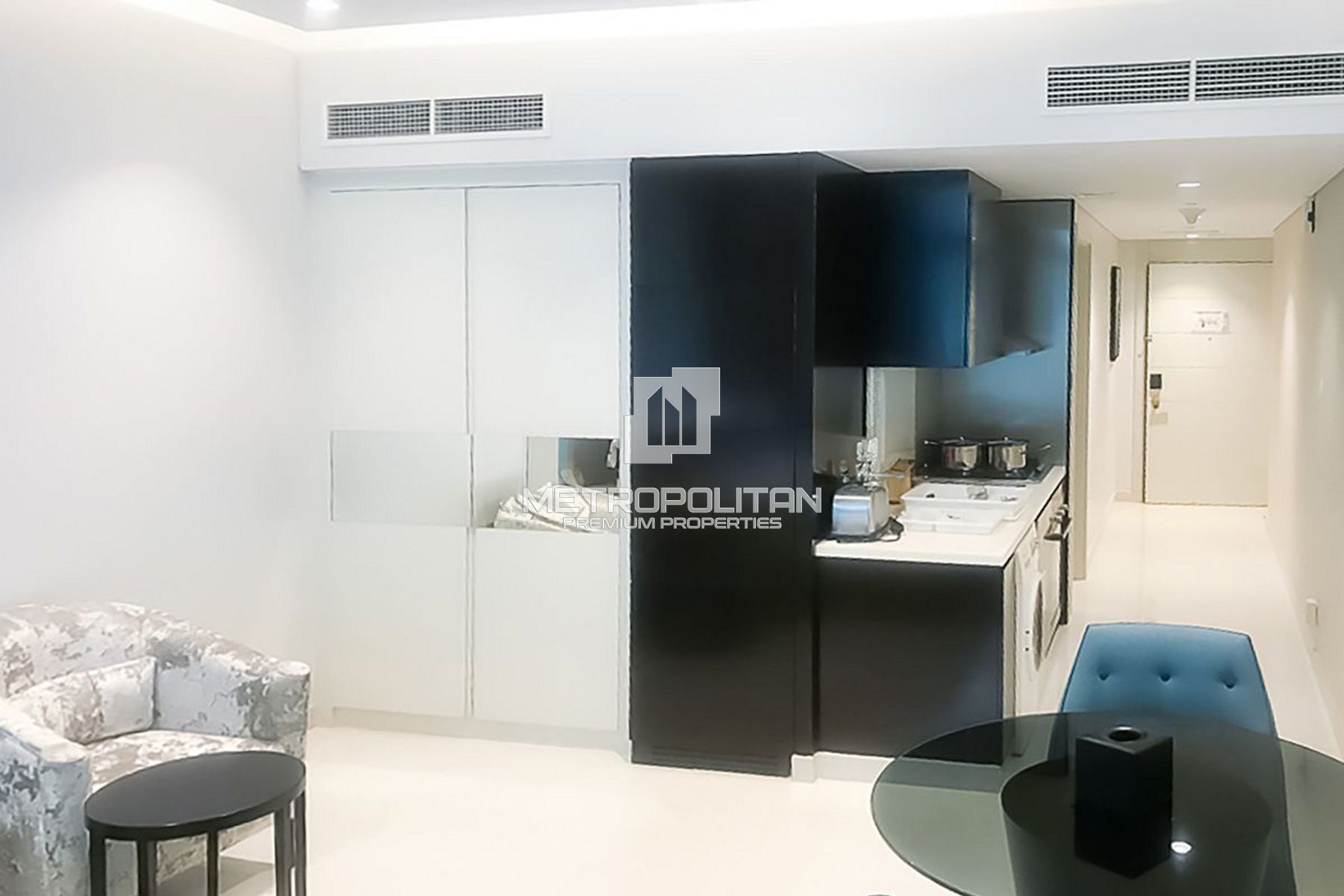 Spacious Studio | Fully Furnished | High floor photo-3