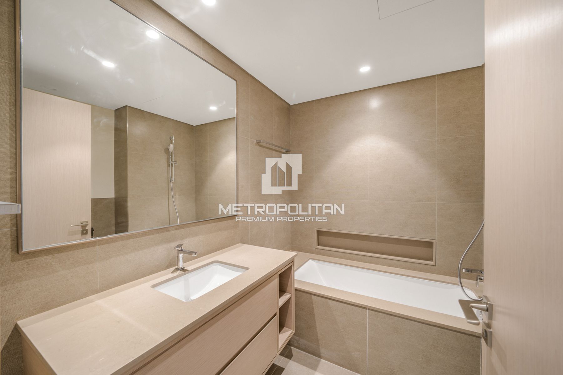 2-комнатная квартира на продажу в Downtown Dubai – MPS-41026 photo-12