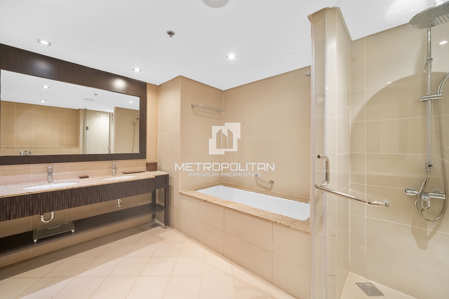 Image - Royal Amwaj Residences North, Palm Jumeirah, Dubai | Project - شقة