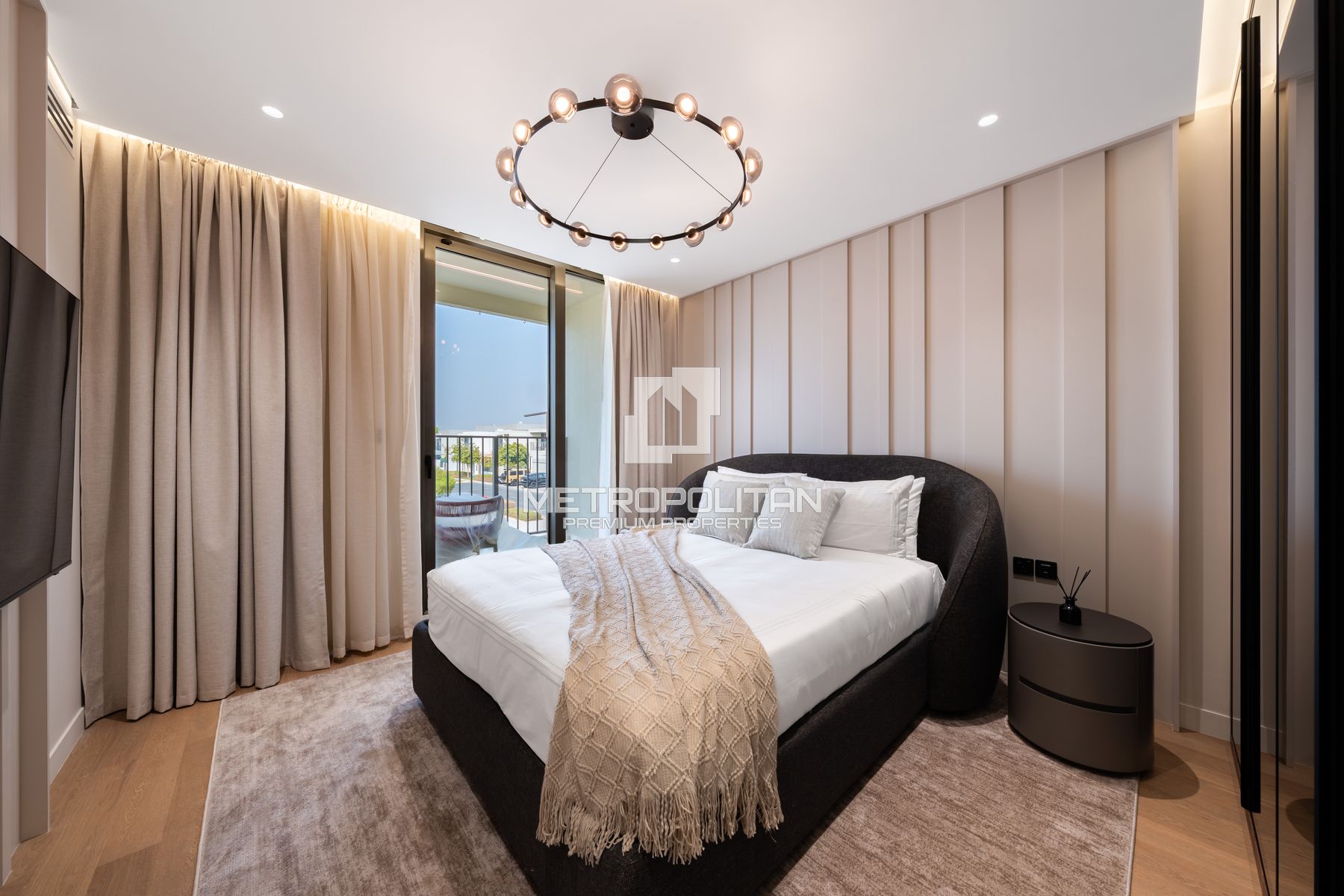 Single Row | Luxury Living | Turnkey | Furnished