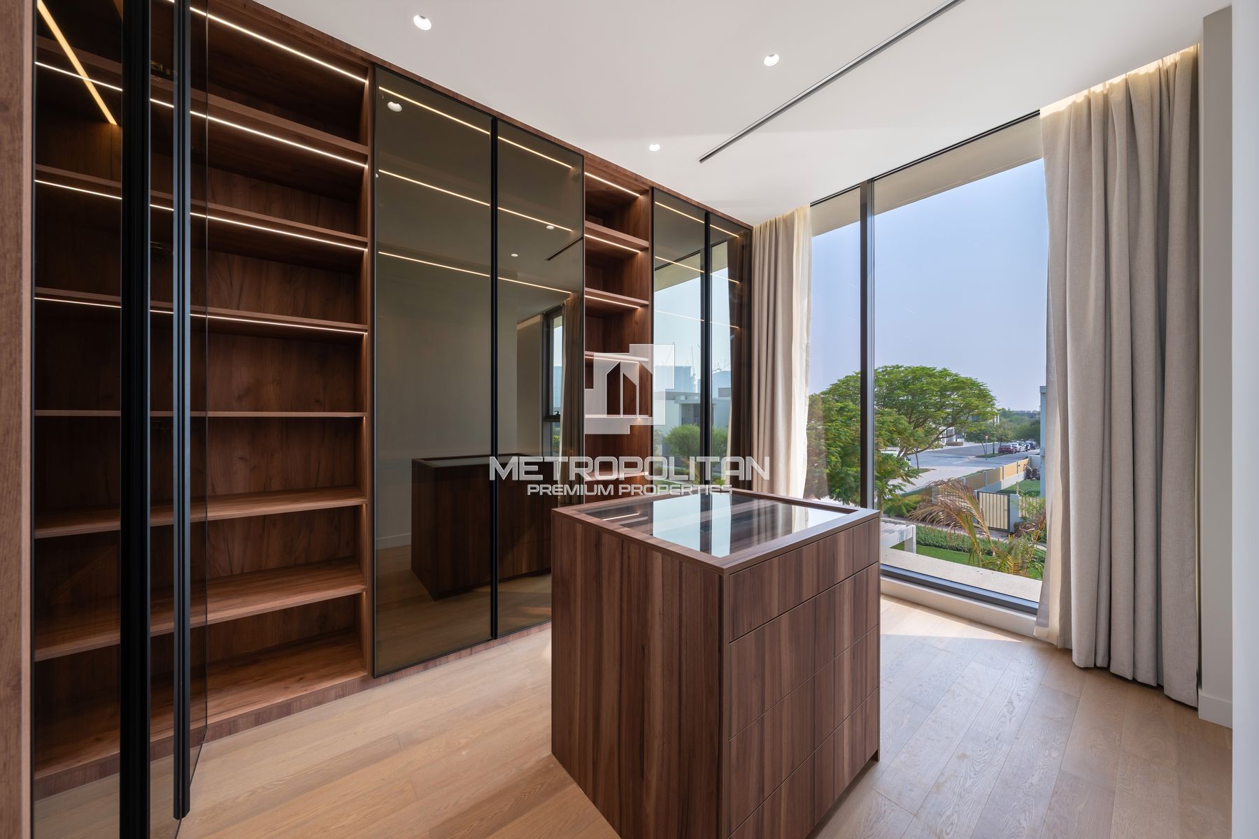 Single Row | Luxury Living | Turnkey | Furnished