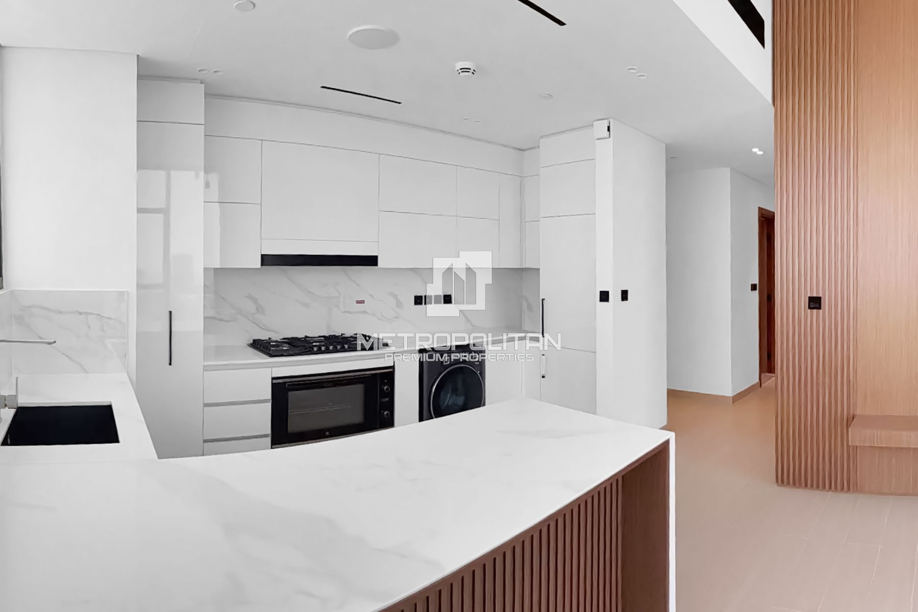Modern Design| Skyline View| Prime Investment Deal photo-9