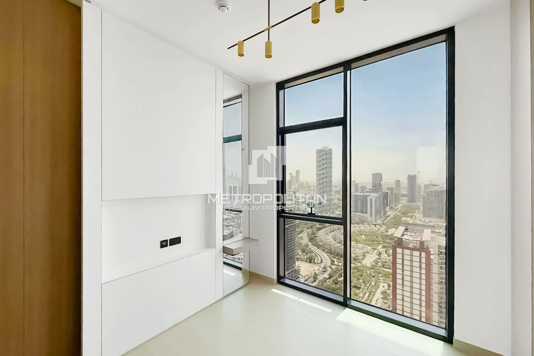 Modern Design| Skyline View| Prime Investment Deal photo-11
