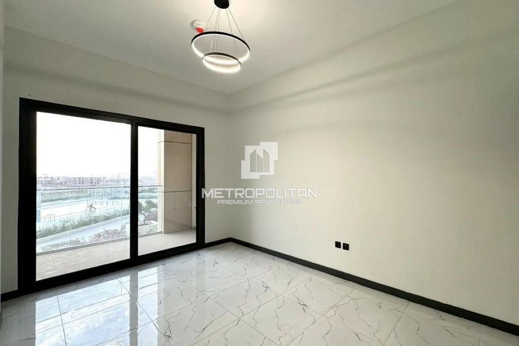 Best Price | Spacious Studio with Balcony photo-2