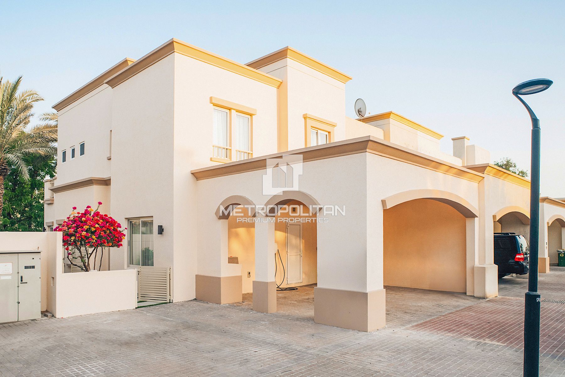 Renovated Townhouse | Expanded Layout | Single Row photo-18