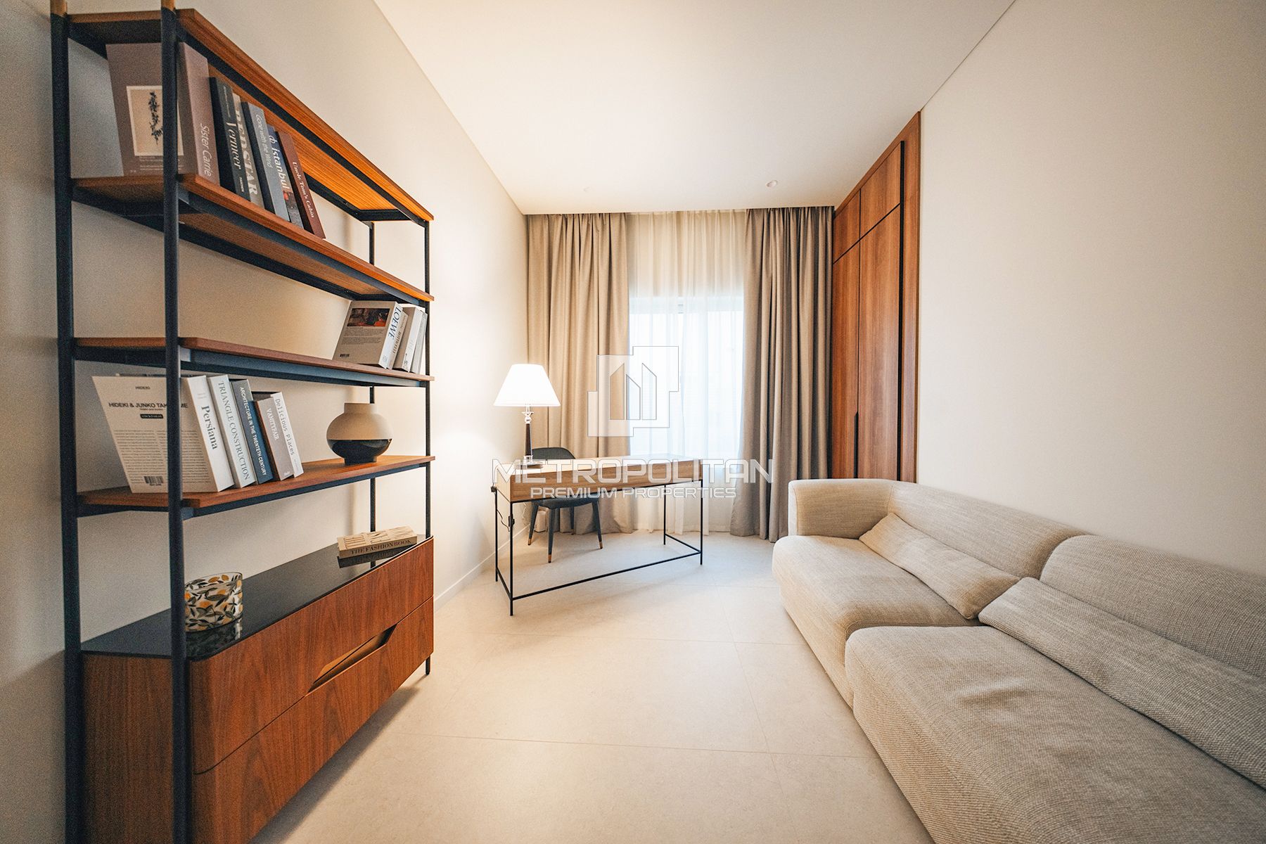 Renovated Townhouse | Expanded Layout | Single Row photo-24