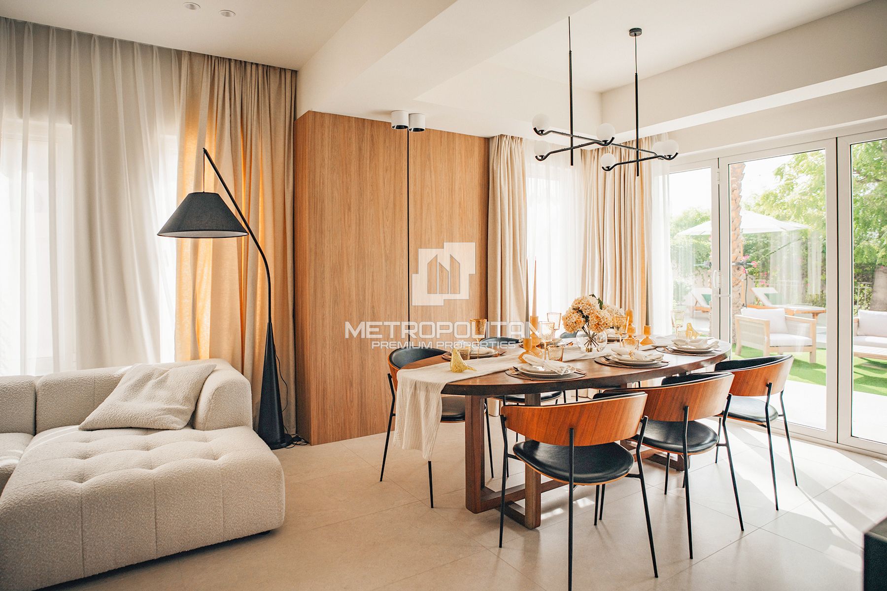 Renovated Townhouse | Expanded Layout | Single Row photo-25