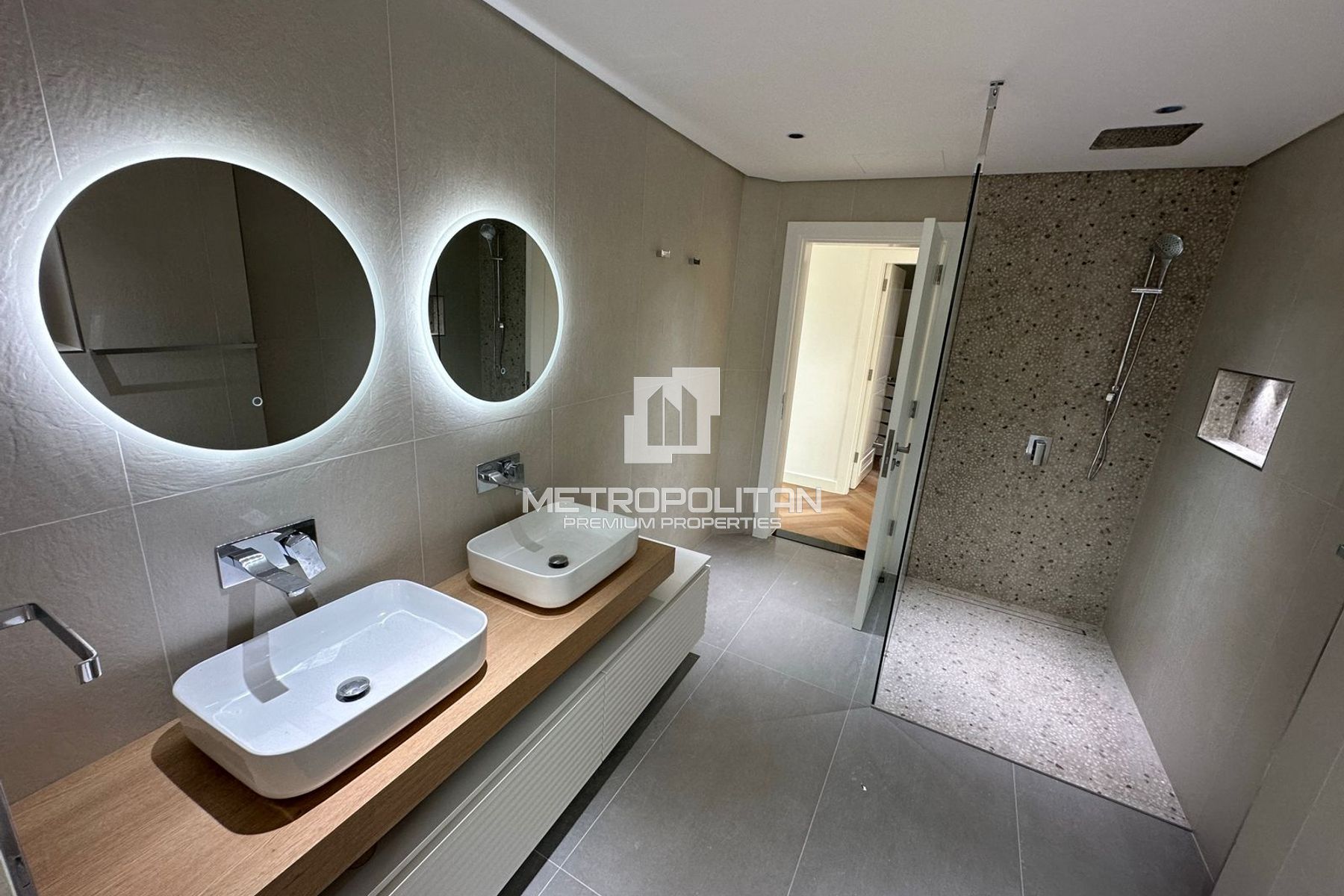 Image - Al Hatimi, Palm Jumeirah, Dubai | Project - Apartment
