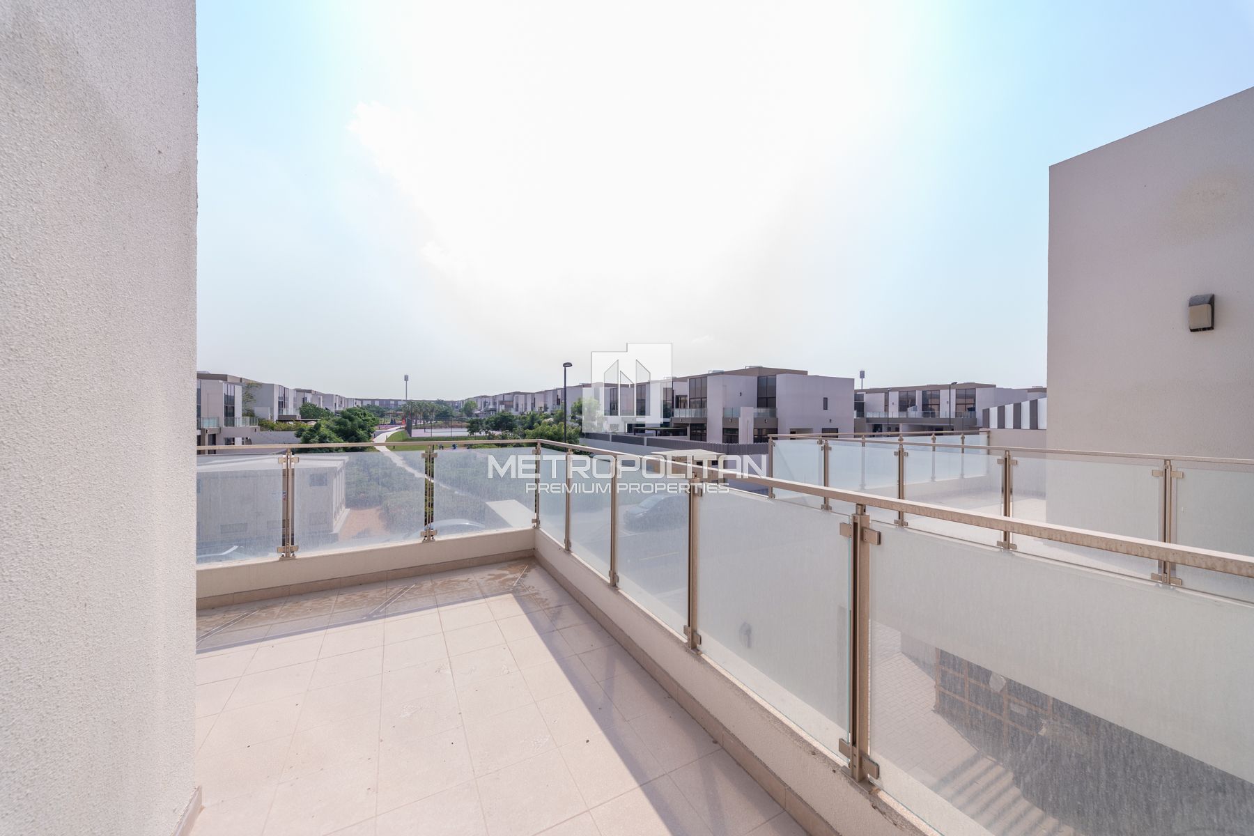 Single Row | Close to Amenities | Mid Unit photo-17