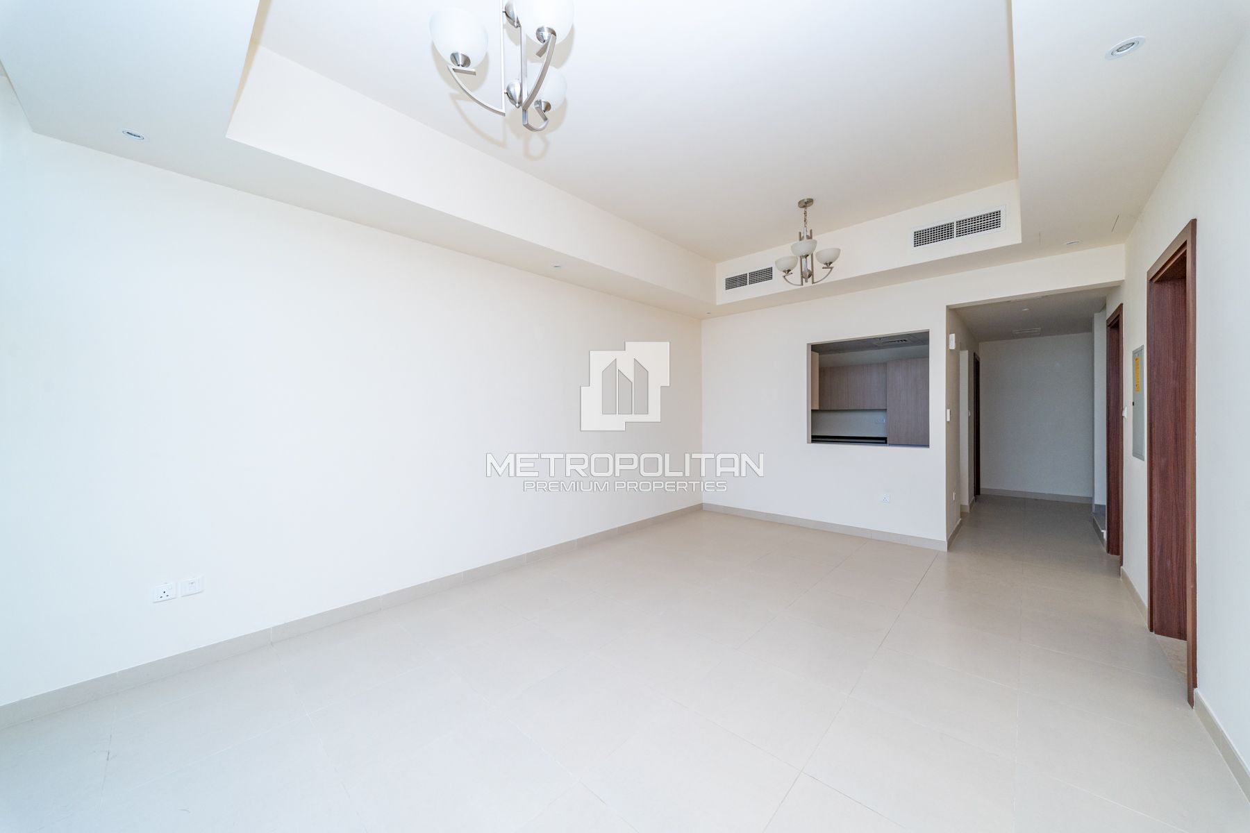 Single Row | Close to Amenities | Mid Unit photo-1