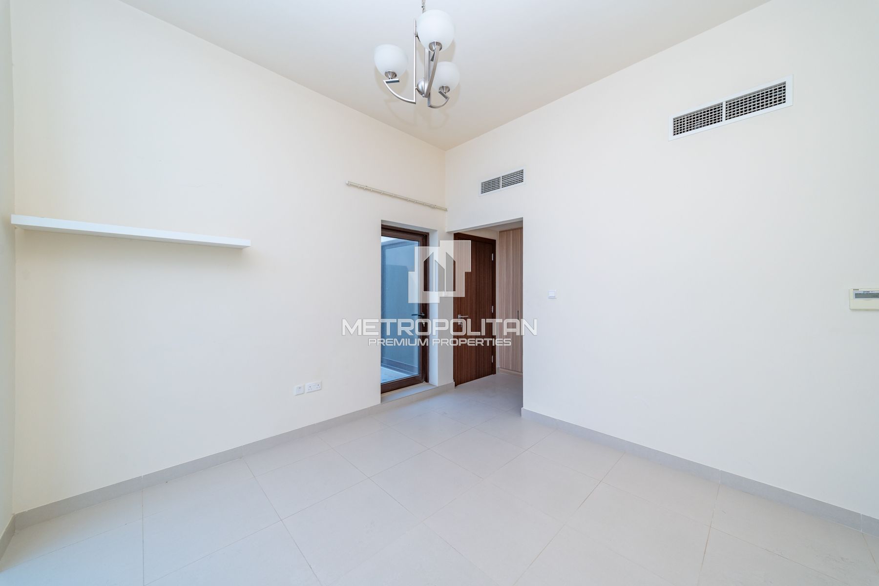 Single Row | Close to Amenities | Mid Unit photo-21