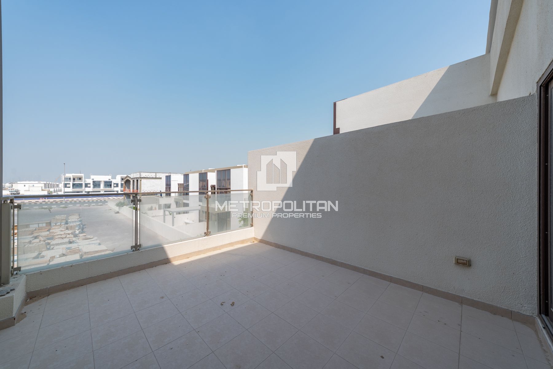 Single Row | Close to Amenities | Mid Unit photo-24