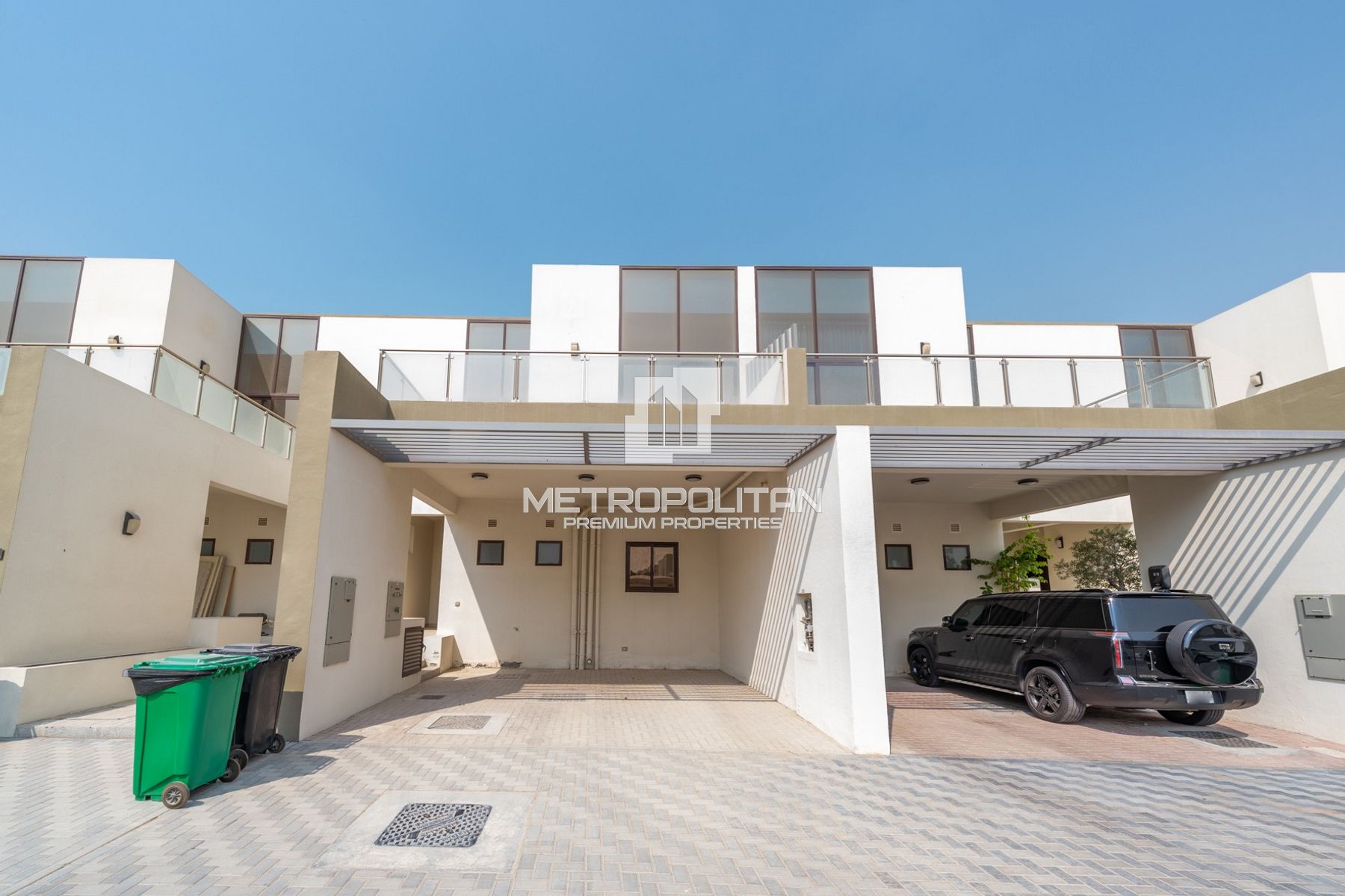 Single Row | Close to Amenities | Mid Unit photo-27