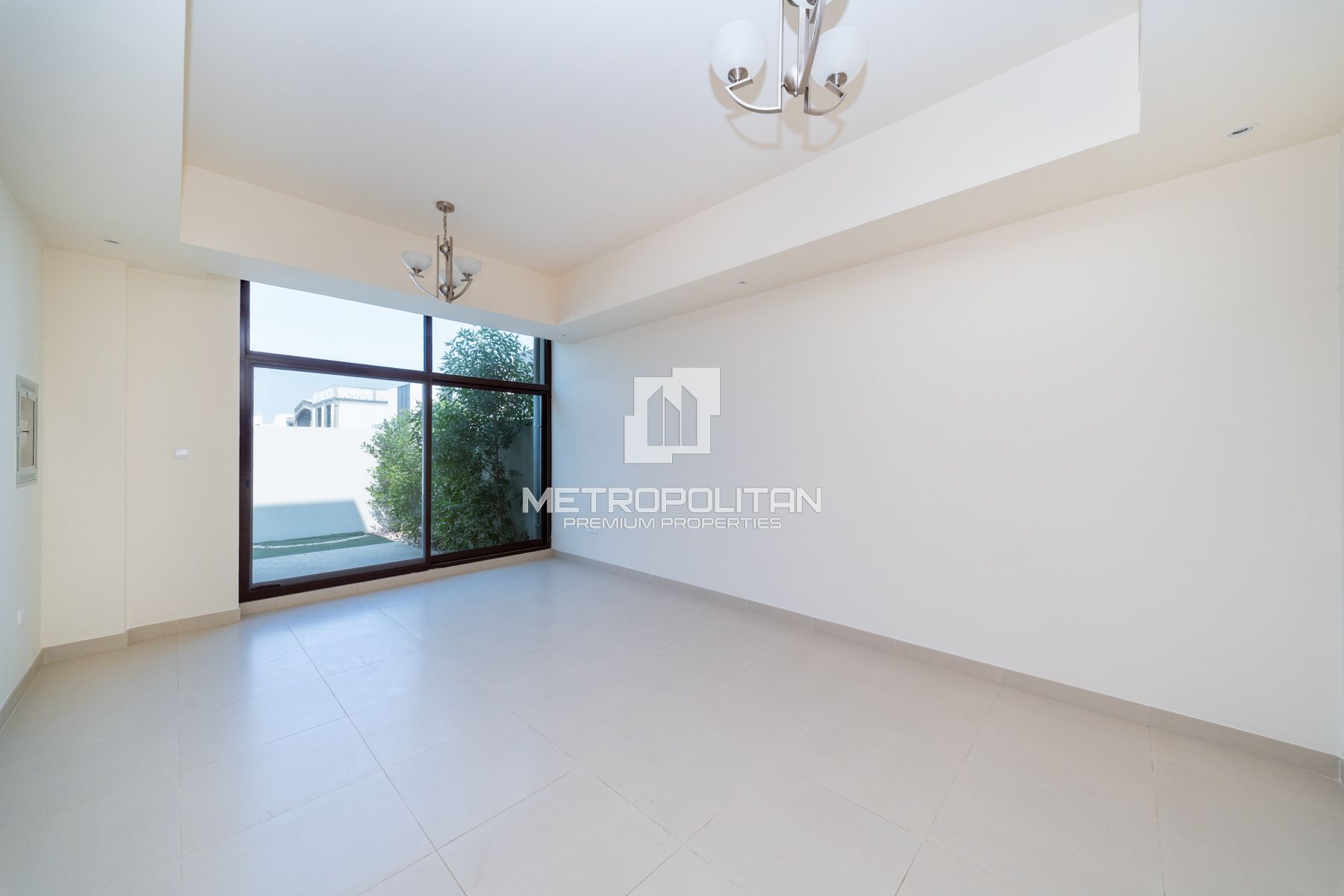 Single Row | Close to Amenities | Mid Unit photo-3