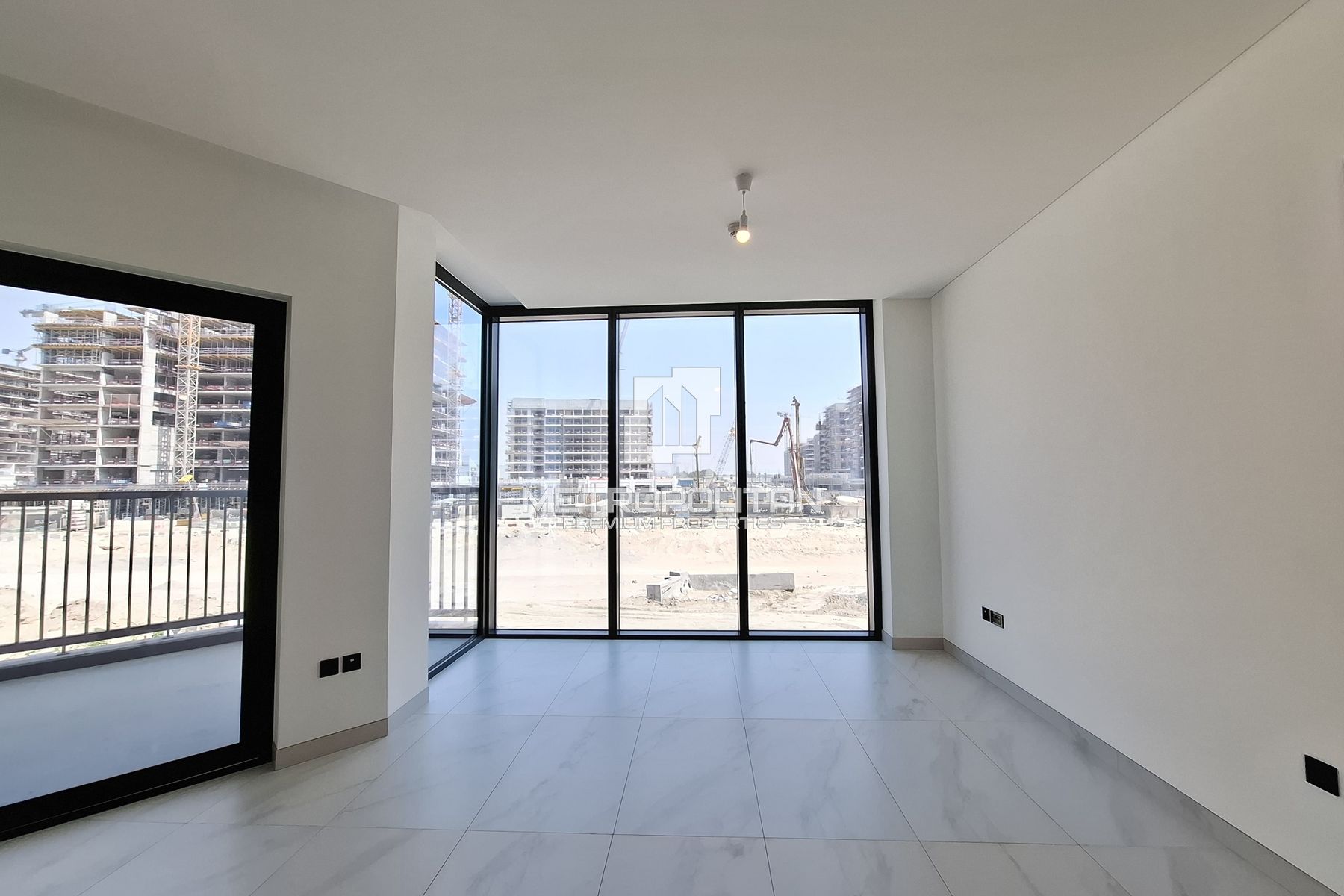 Large Layout | Corner Unit | Multiple Options