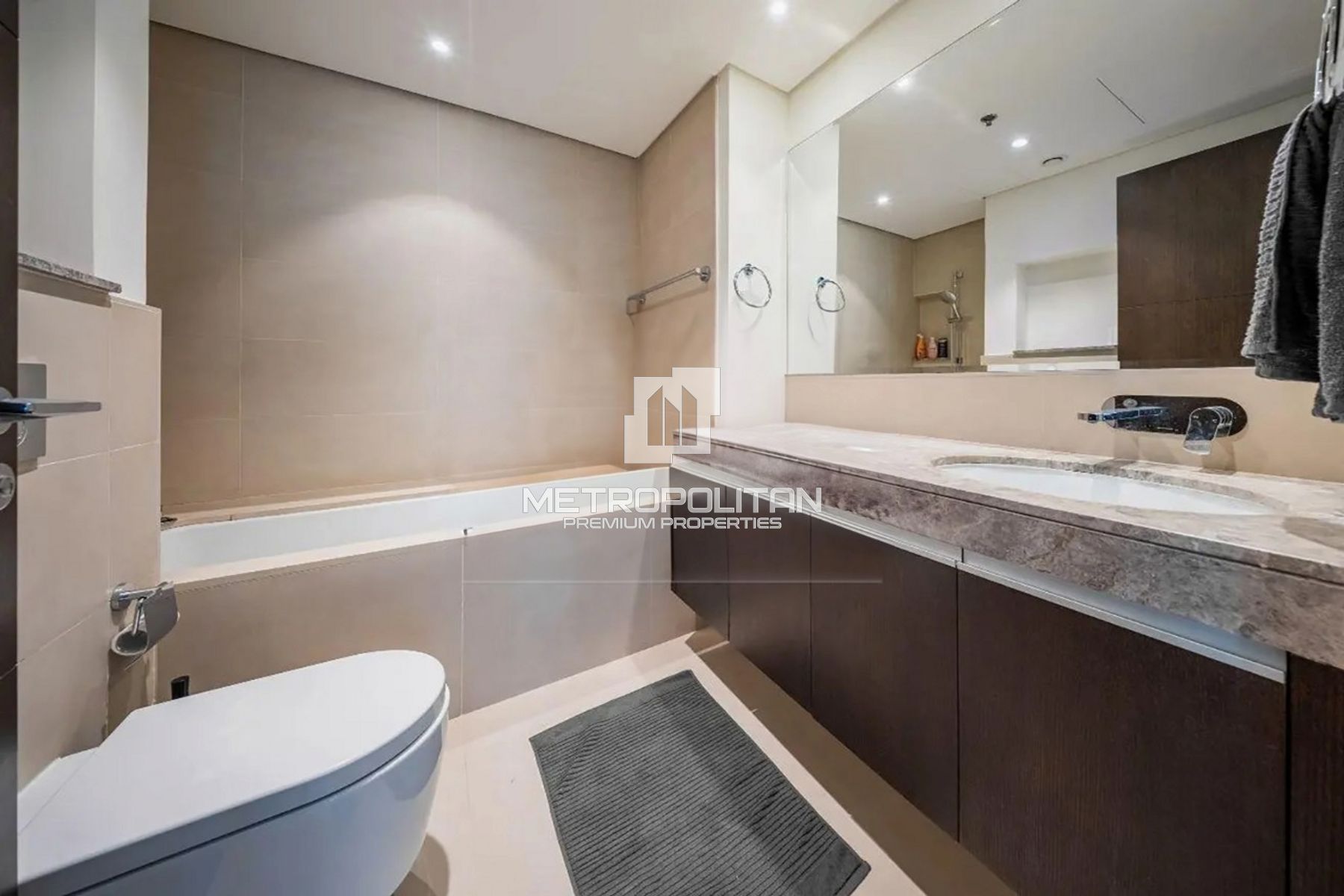 Breathtaking Water Views |Ready to Move |Best Deal photo-7