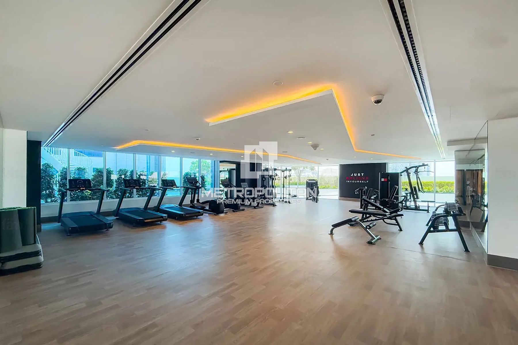 Spacious Layout | Vacant Unit | Modern Finishes photo-4