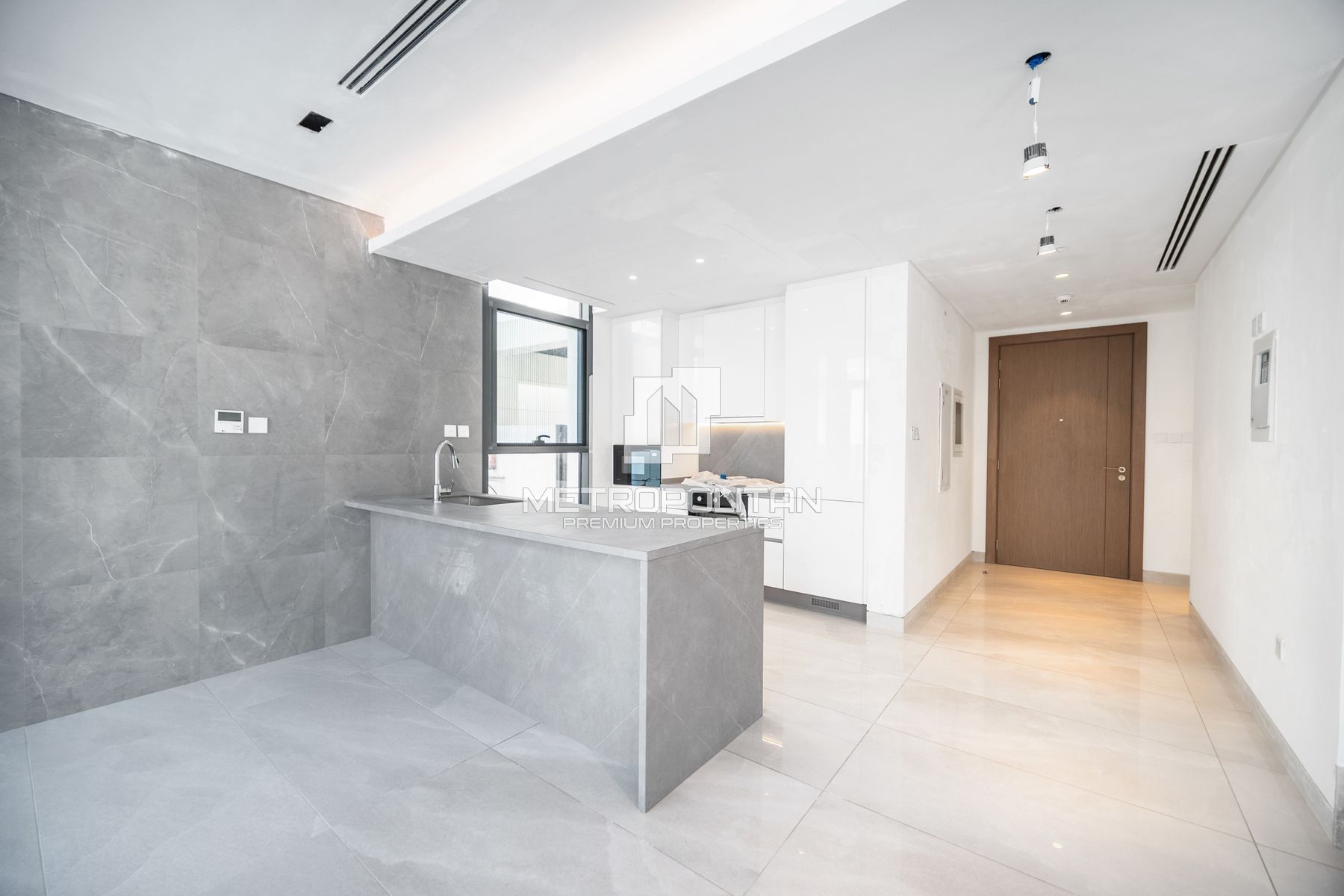 Exclusive Upgraded Villa | Premium Corner Plot photo-4