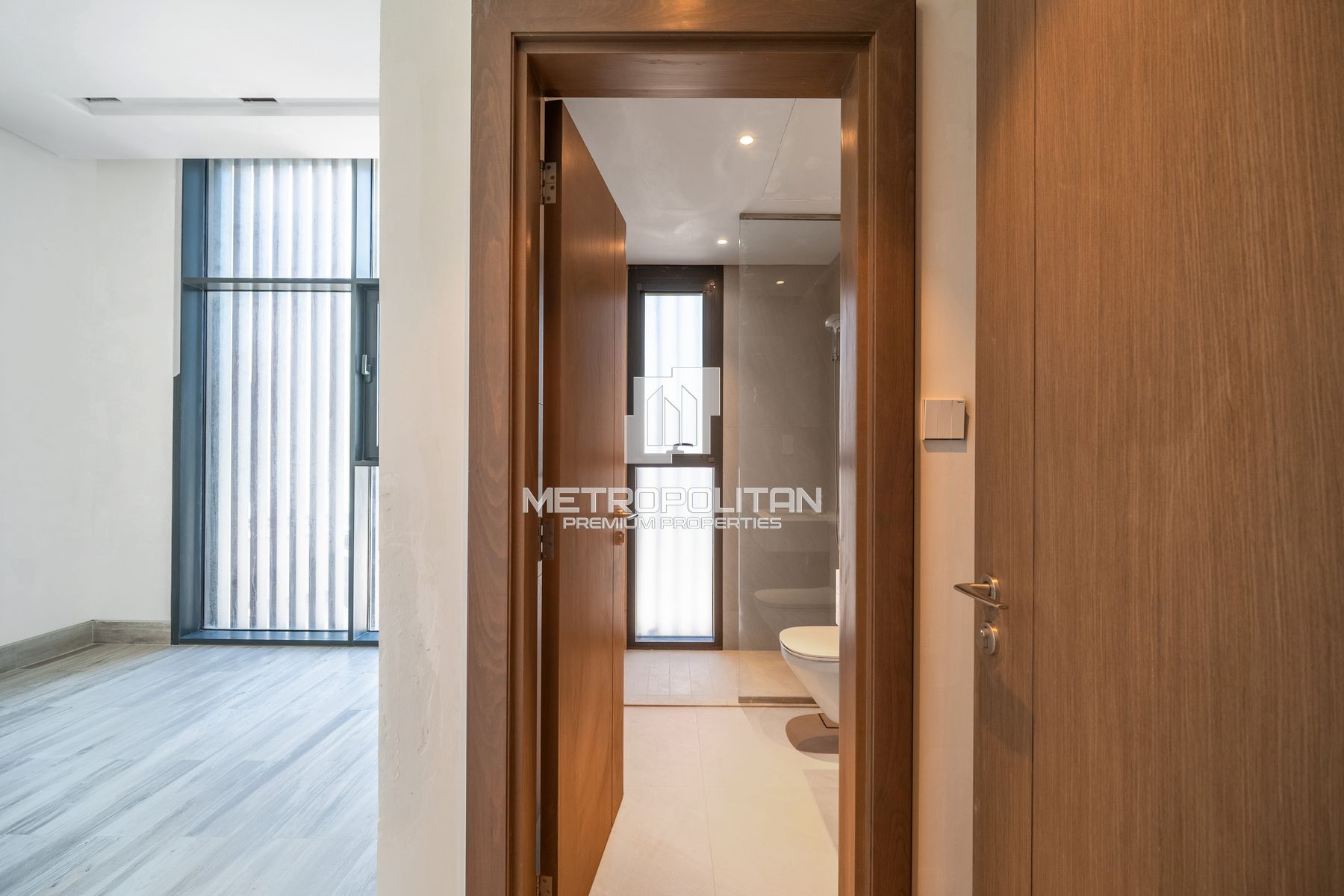 Exclusive Upgraded Villa | Premium Corner Plot photo-8