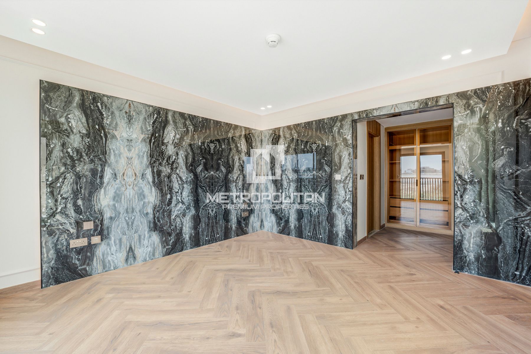 Ready For Living | Brand New | Spacious Layout photo-2