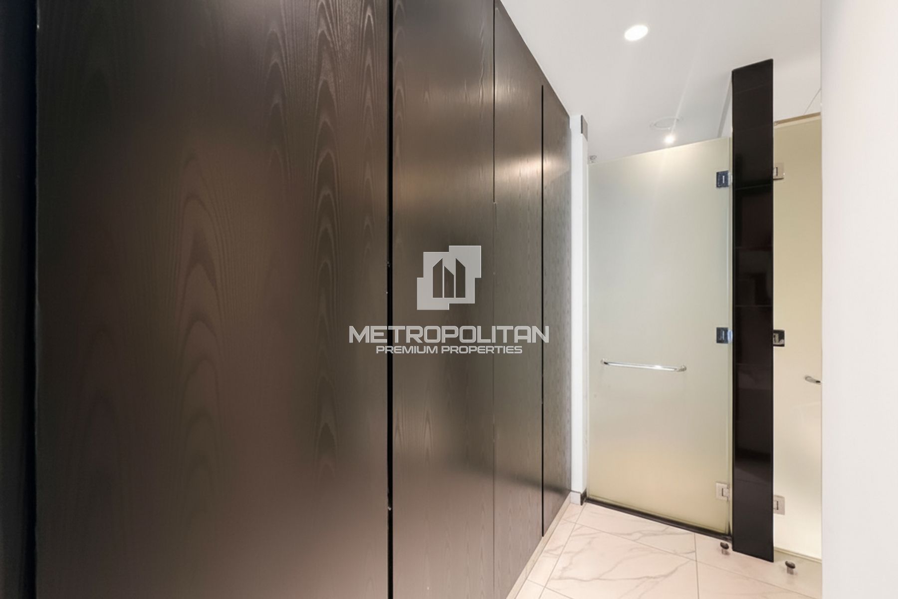 Modern Residence | Secure Tower | Great Value photo-11