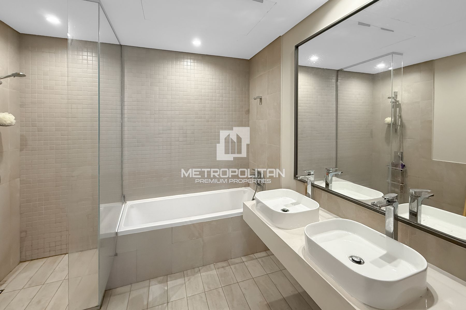 2 Bed | Burj and One Zaabeel Views | Vacant photo-3