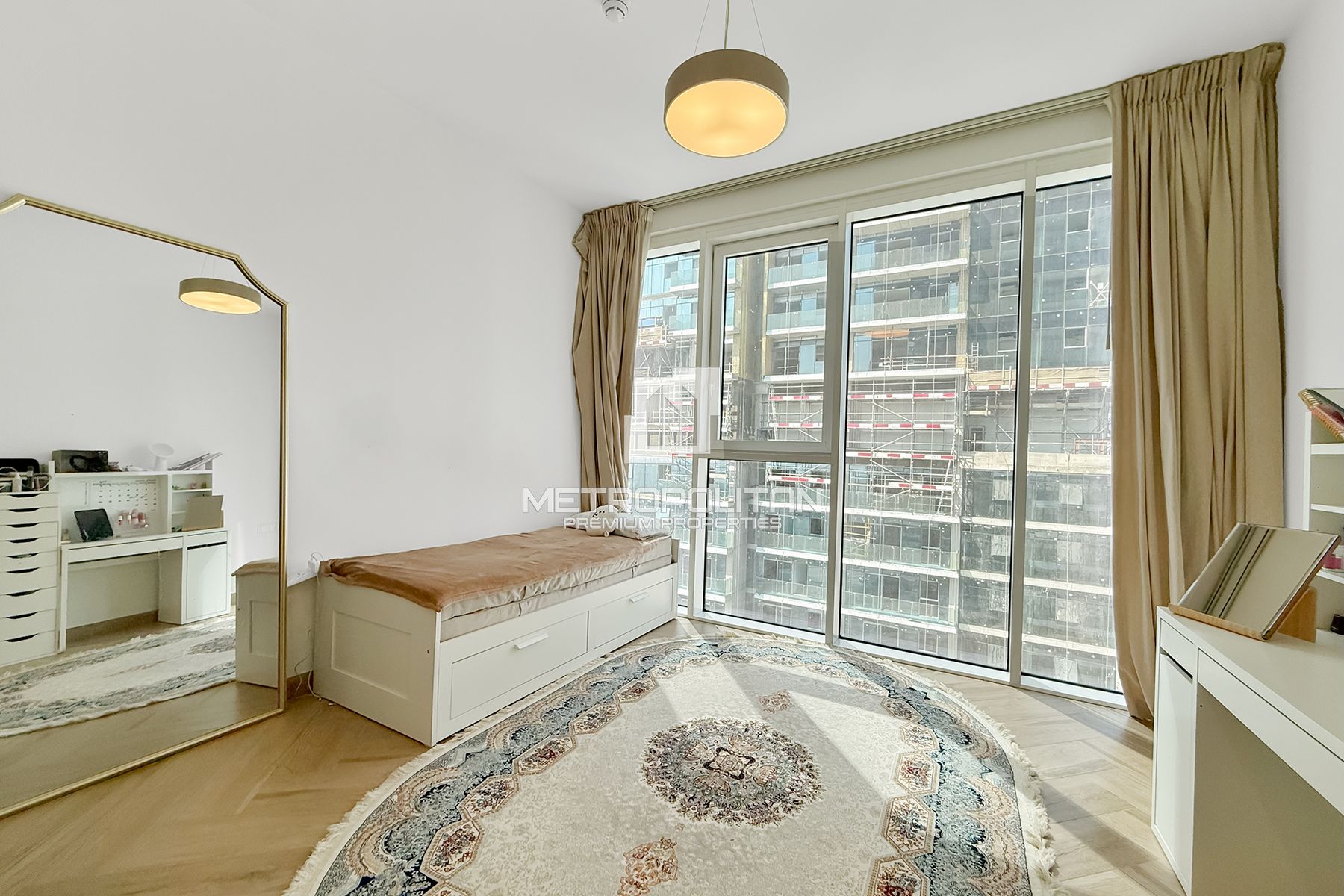 2 Bed | Burj and One Zaabeel Views | Vacant photo-4