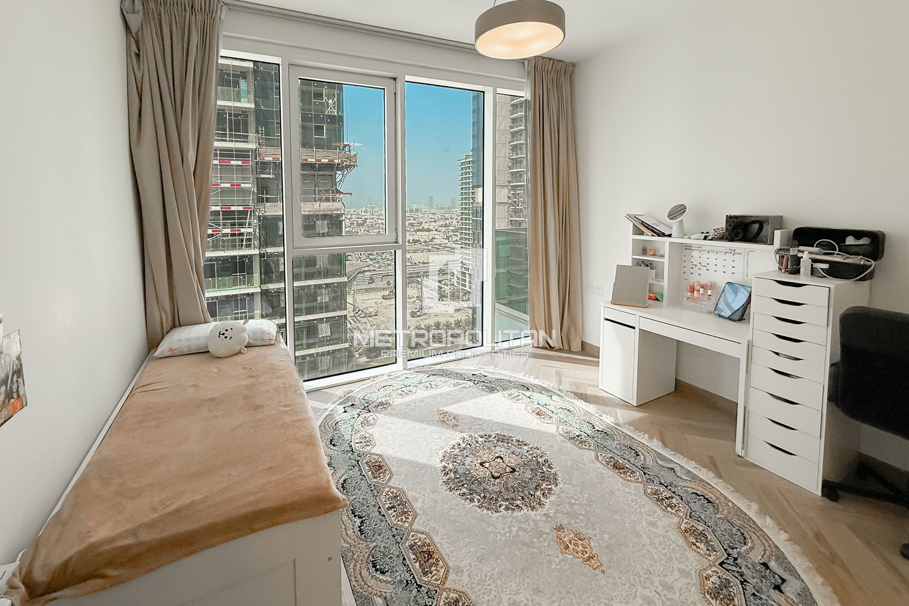 2 Bed | Burj and One Zaabeel Views | Vacant photo-5